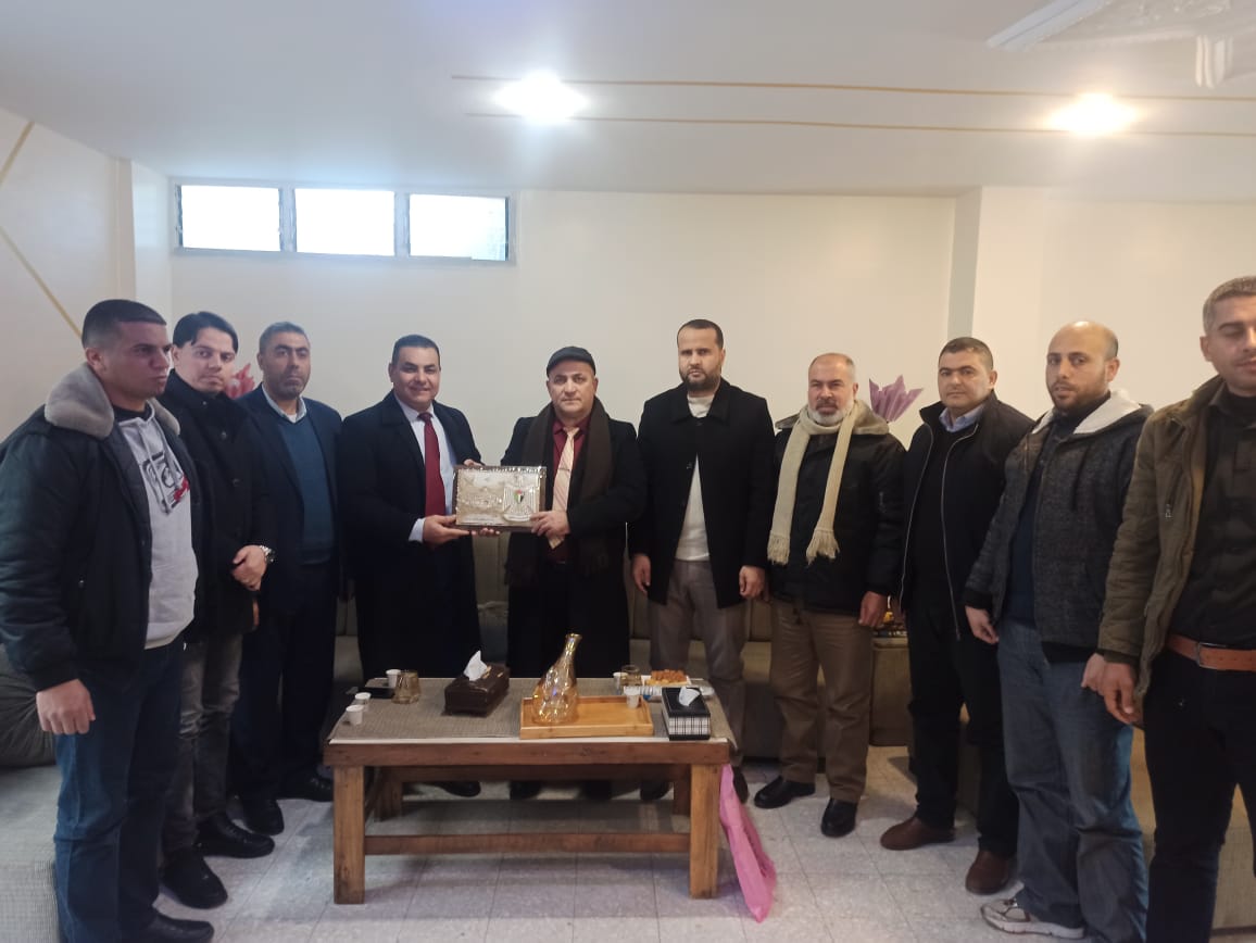 "الداخلية" تطلق حملة زيارات لذوي شهدائها