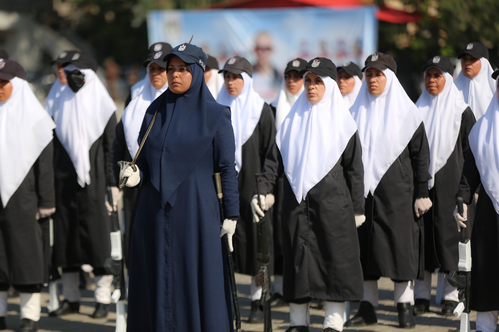 مديرية التدريب تُخرج عددًا من الدورات التدريبية فوج الشهيدين (عابد والعلاونة)