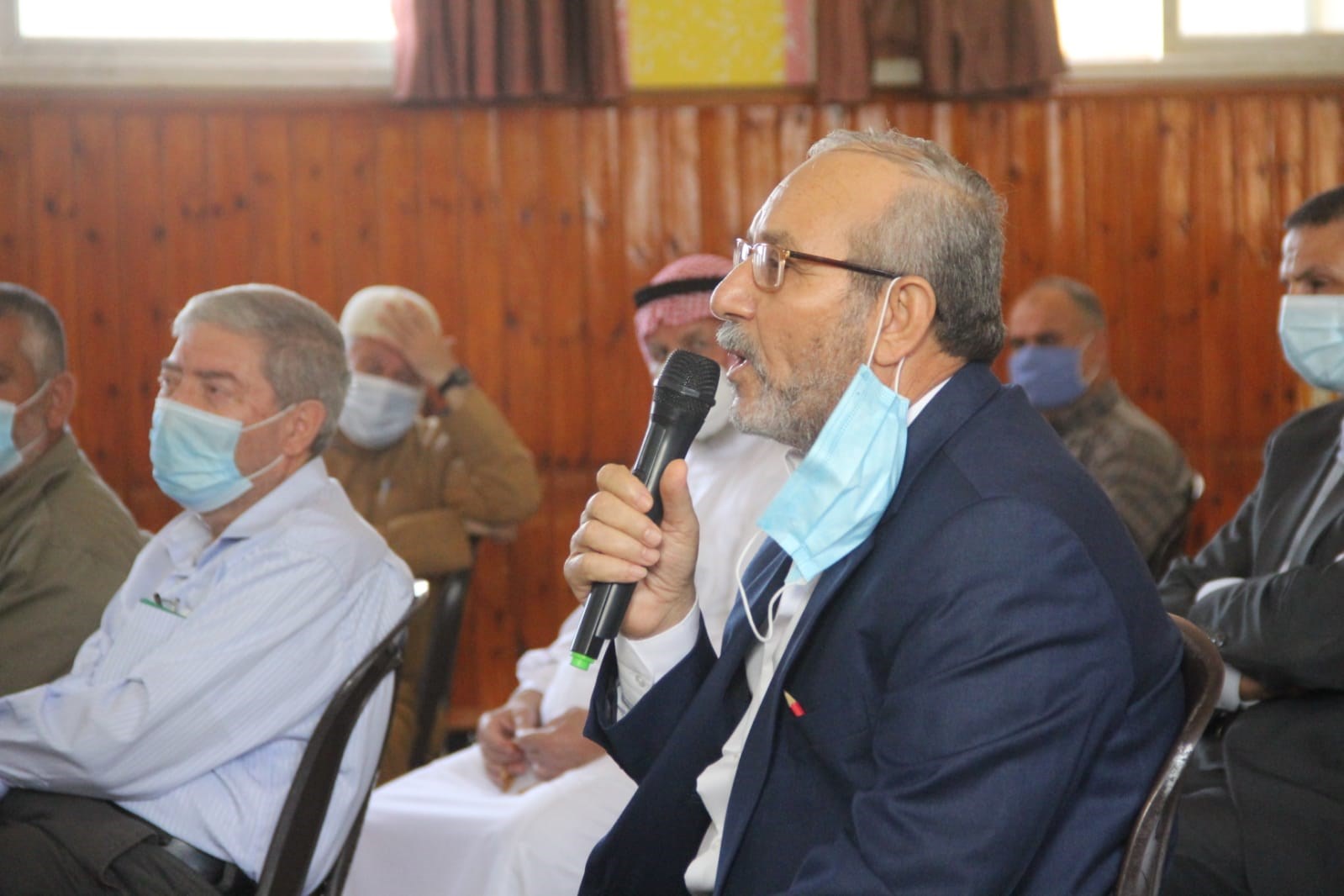 "الداخلية والصحة" تعقدان لقاءً مع وجهاء بيت حانون والبريج