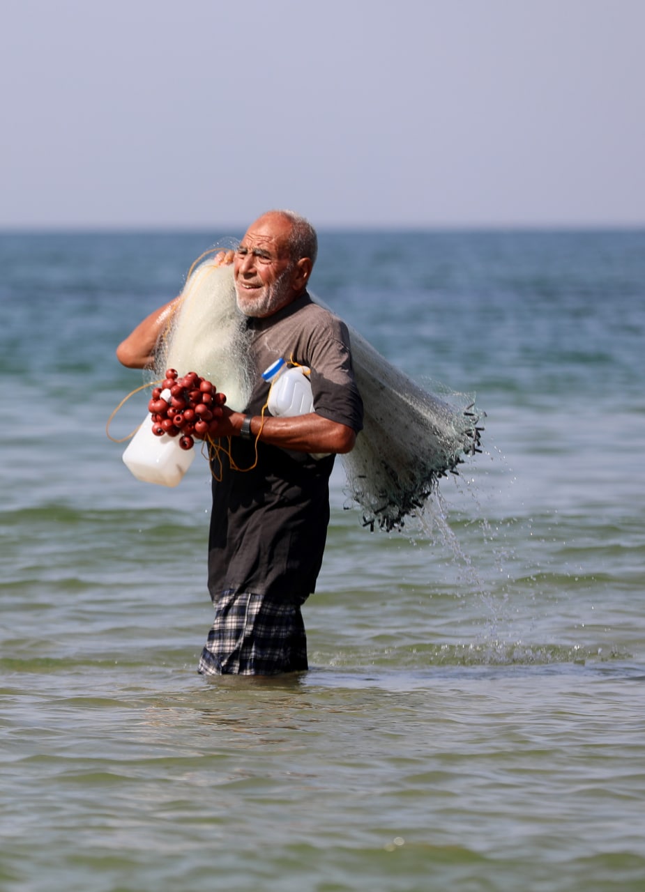 موسم صيد "سلطعون البحر" في غزة