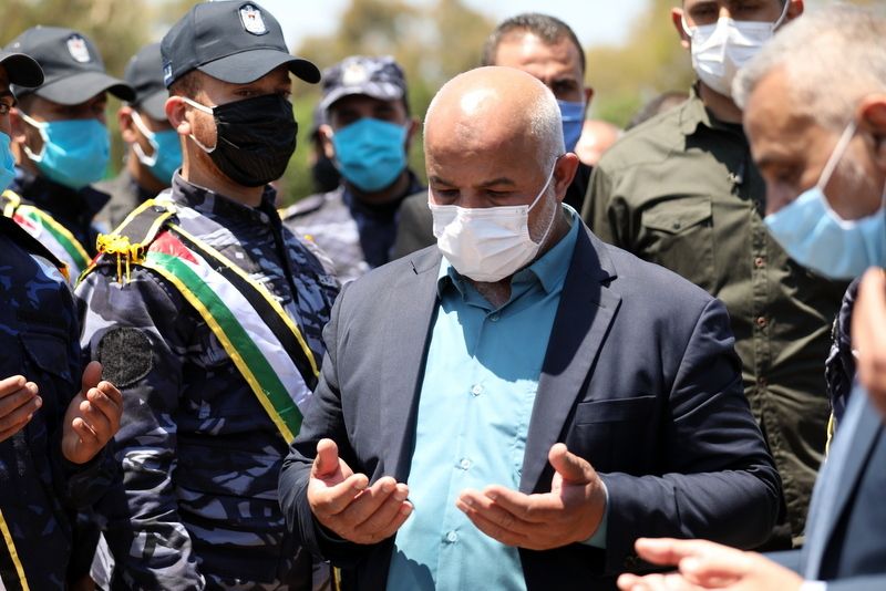 تشييع جثمان الوزير السابق "الكرد" بجنازة عسكرية