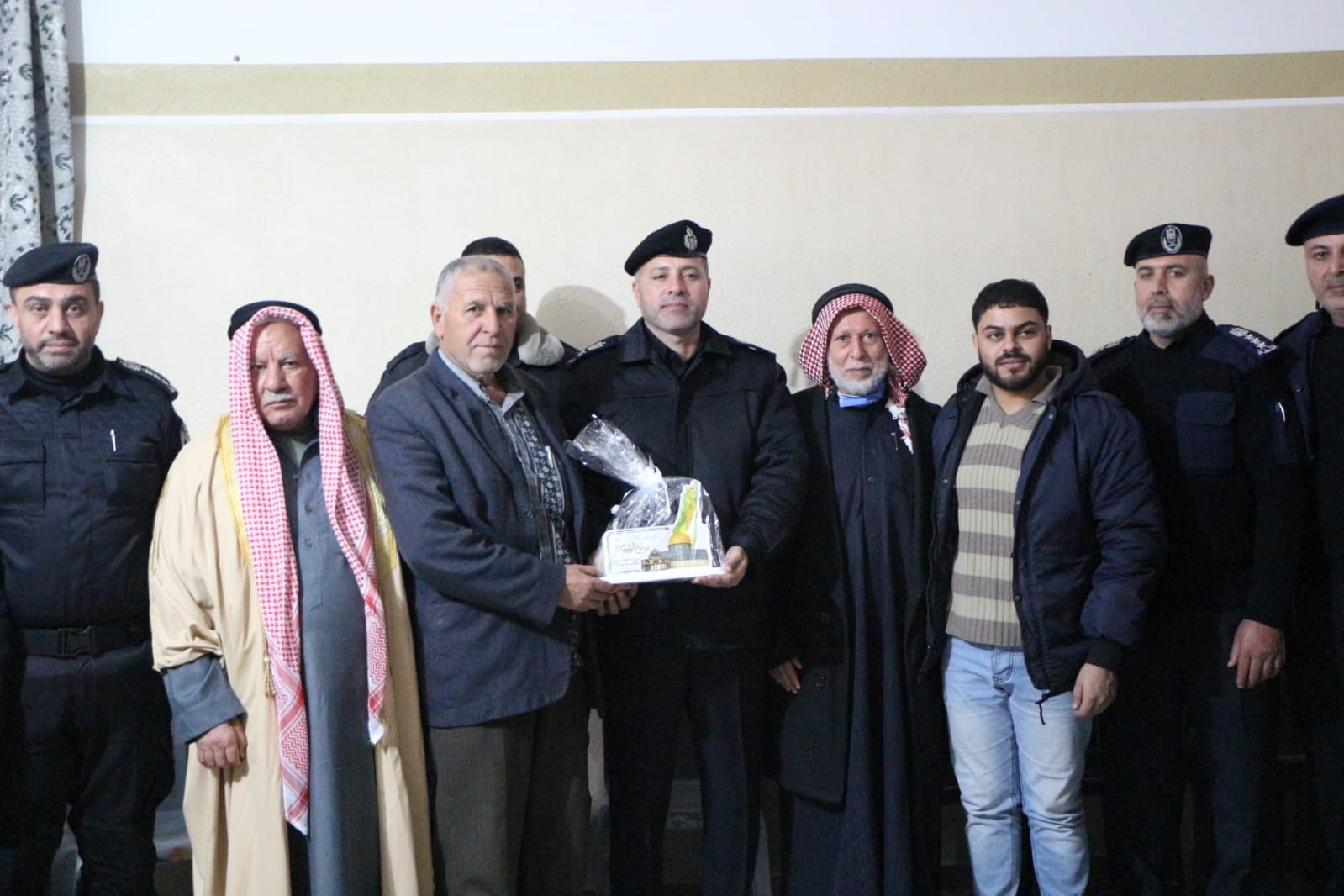 الداخلية تزور عوائل شهدائها بذكرى عدوان 2008