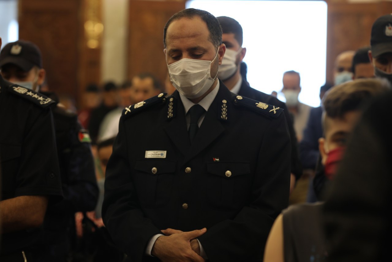 الشرطة تؤمن إقامة صلاة عيد الفطر المبارك وفق ضوابط وإجراءات السلامة العامة