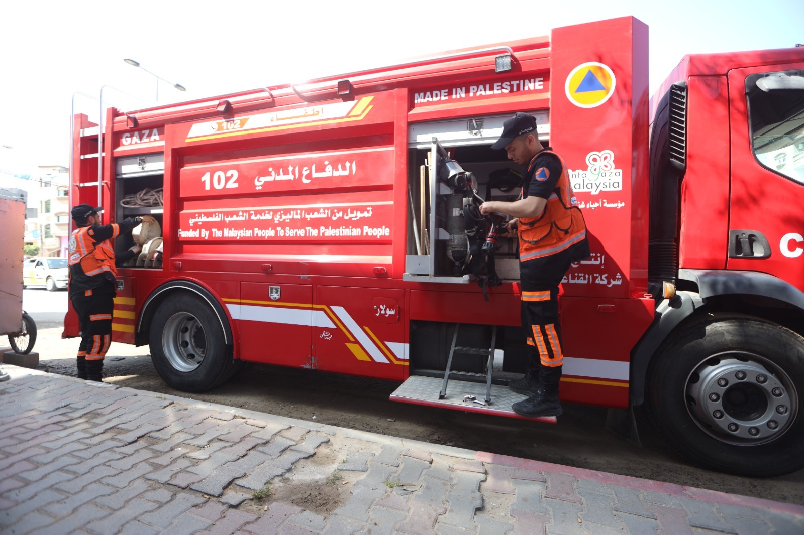 صور: الأجهزة الأمنية والشُرطية تُساند المواطنين في ظل العدوان