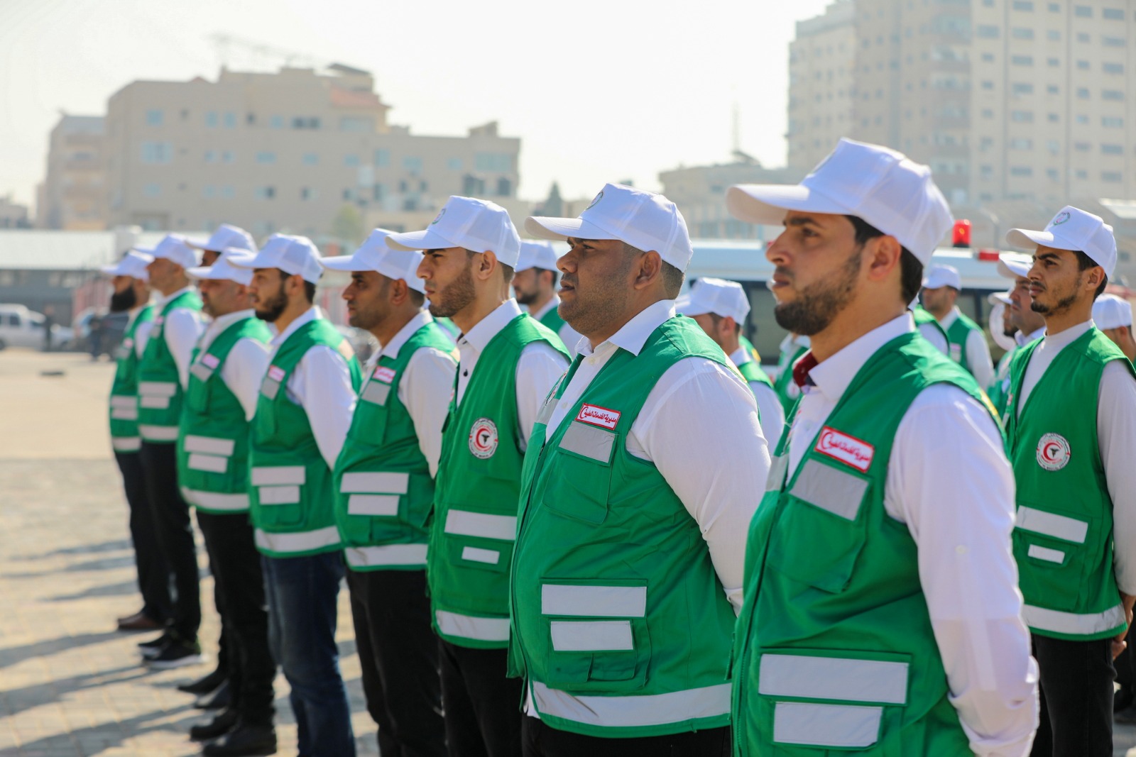 الخدمات الطبية تُخرِّج دورة "مسعف وضابـط إسعاف" الثالثة عشر