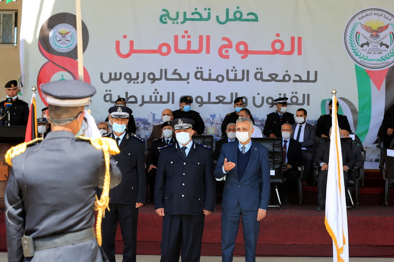 "كلية الرباط" تُخرج الفوج الثامن من بكالوريوس "القانون والشرطة"
