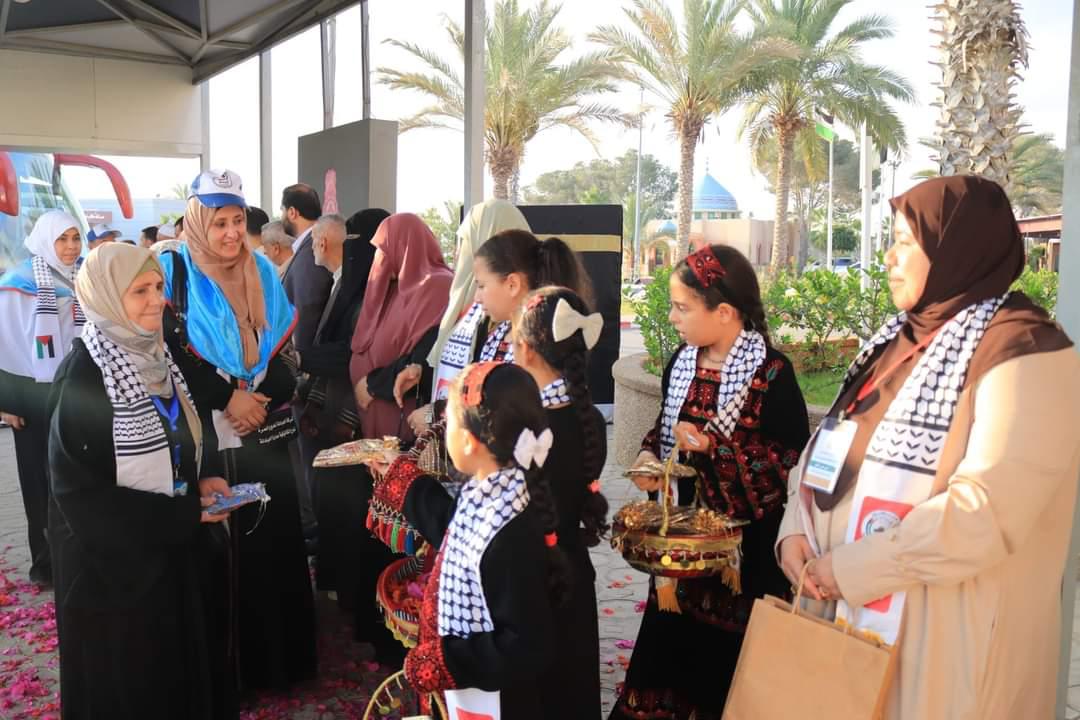 أطقم "المعابر" و"أجهزة الداخلية" تسهل مغادرة حجاج بيت الله عبر معبر رفح