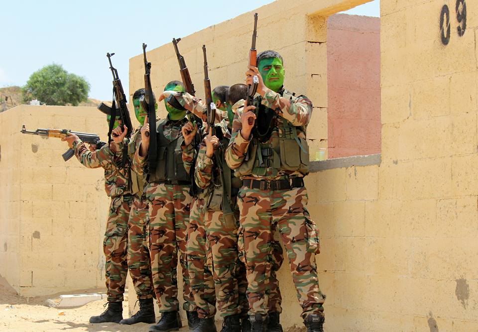 تدريبات دورة قادة السرايا الرابعة بقوات الأمن الوطني