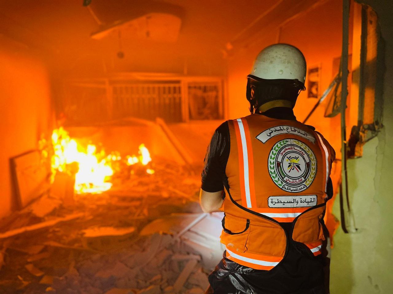 أطقم الدفاع المدني تُنفذ 111 مهمة منذ بدء العدوان