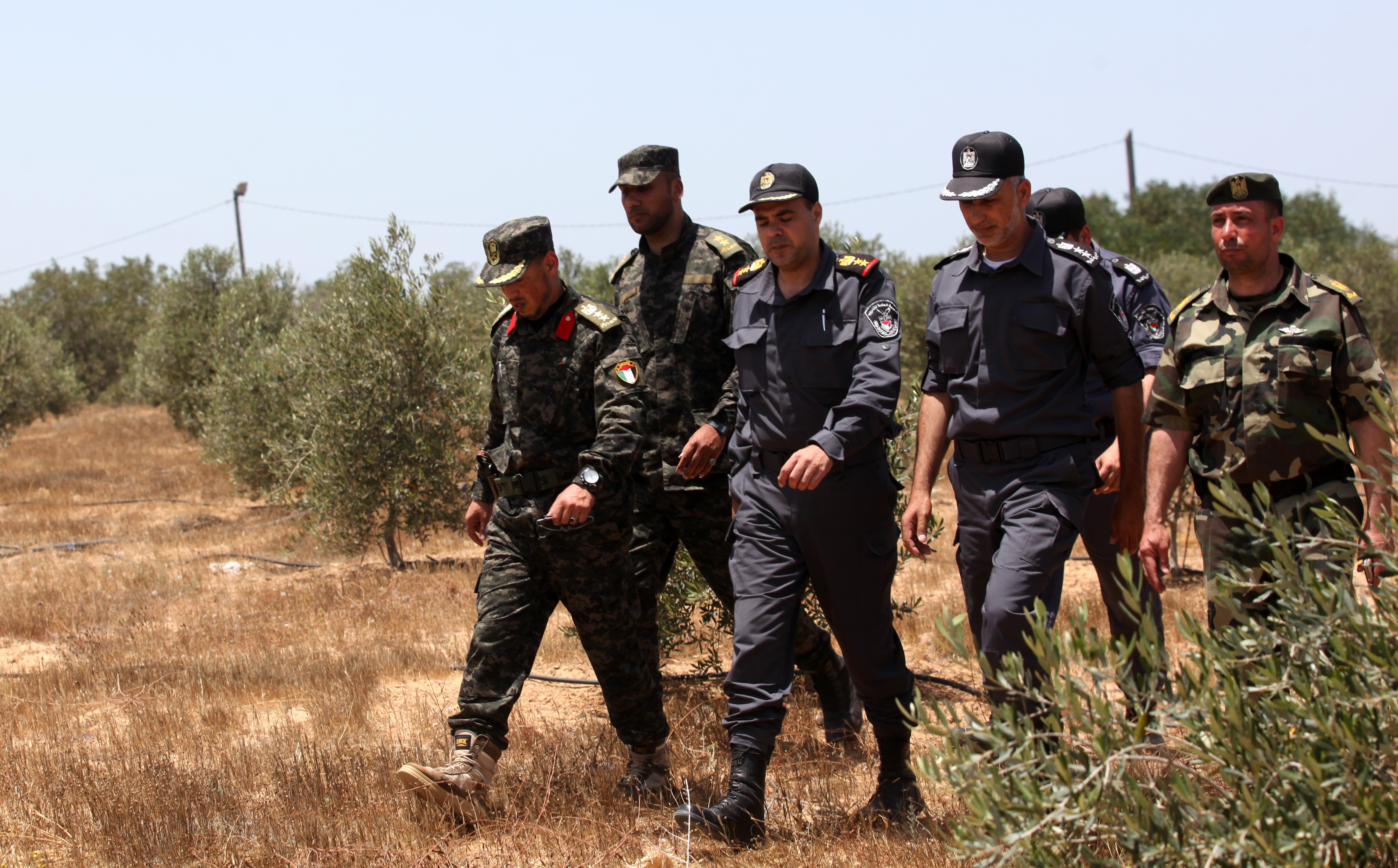 تخييم مغلق لدورتي قادة السرايا وتأهيل الضباط  بالأمن الوطني