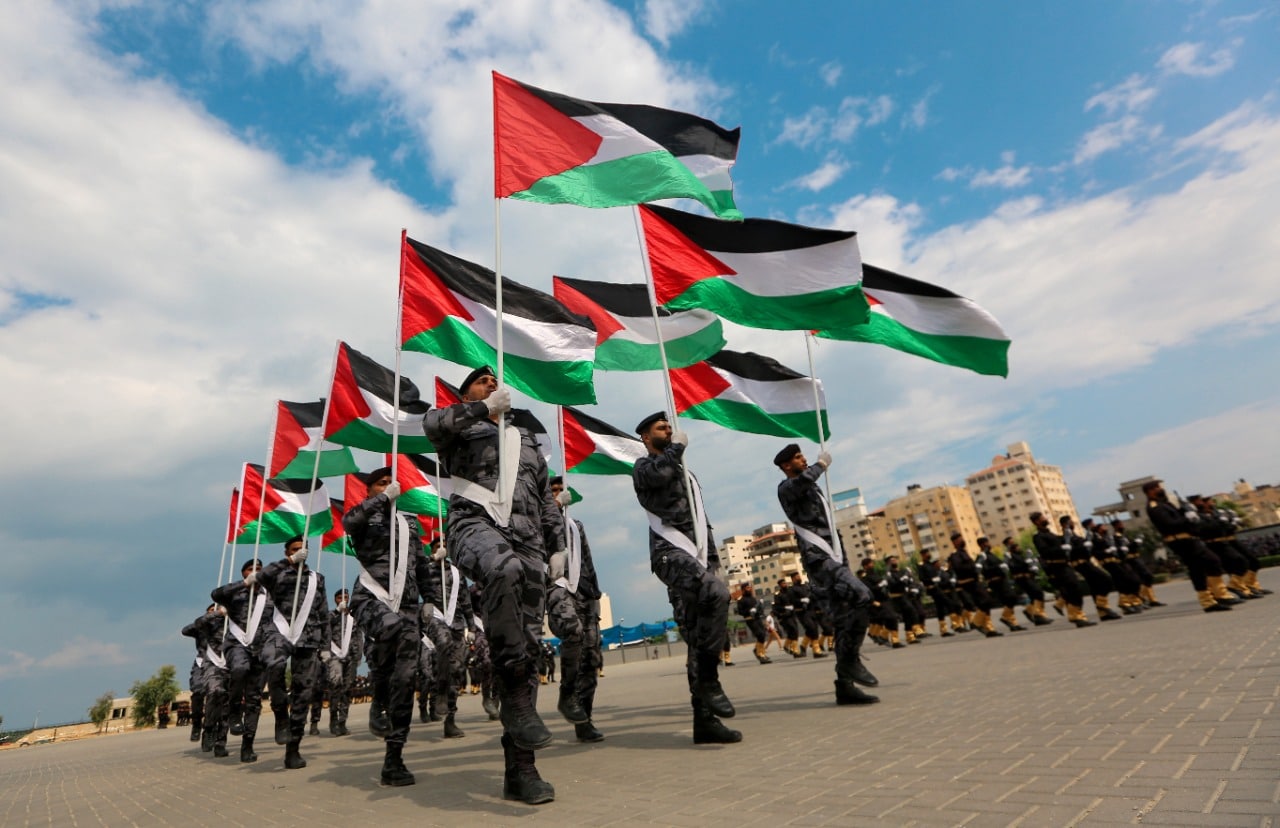 "مديرية التدريب" تُخرج دورتَي صف الضباط 27 والتأسيسية 35
