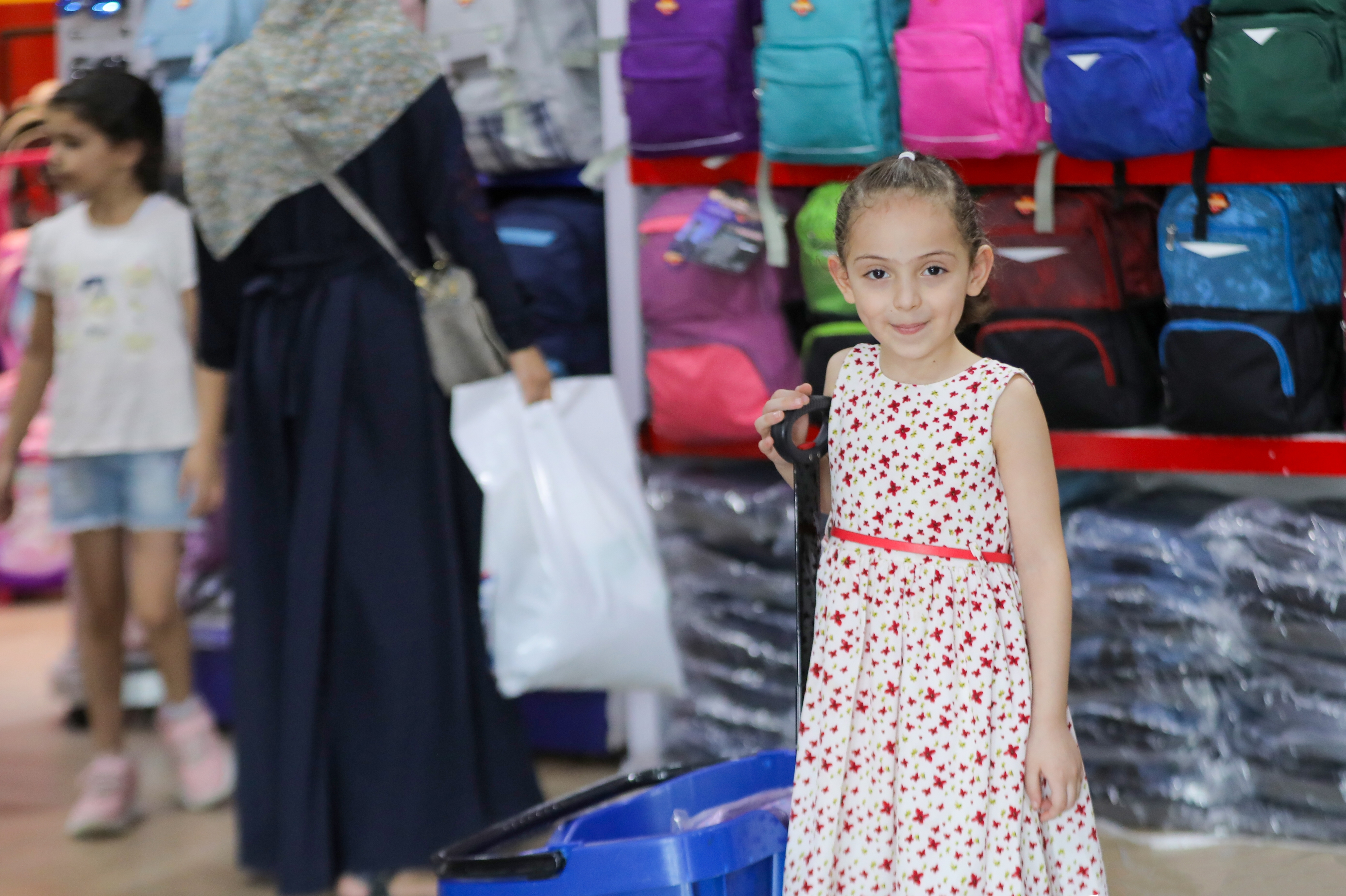 استعدادات المواطنين في غزة لاستقبال العام الدراسي الجديد 