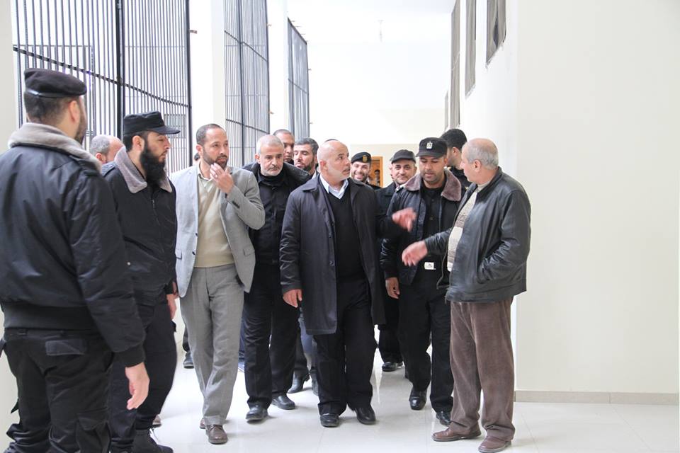 اللواء أبو نعيم يتفقد عدداً من مراكز الإصلاح والتأهيل