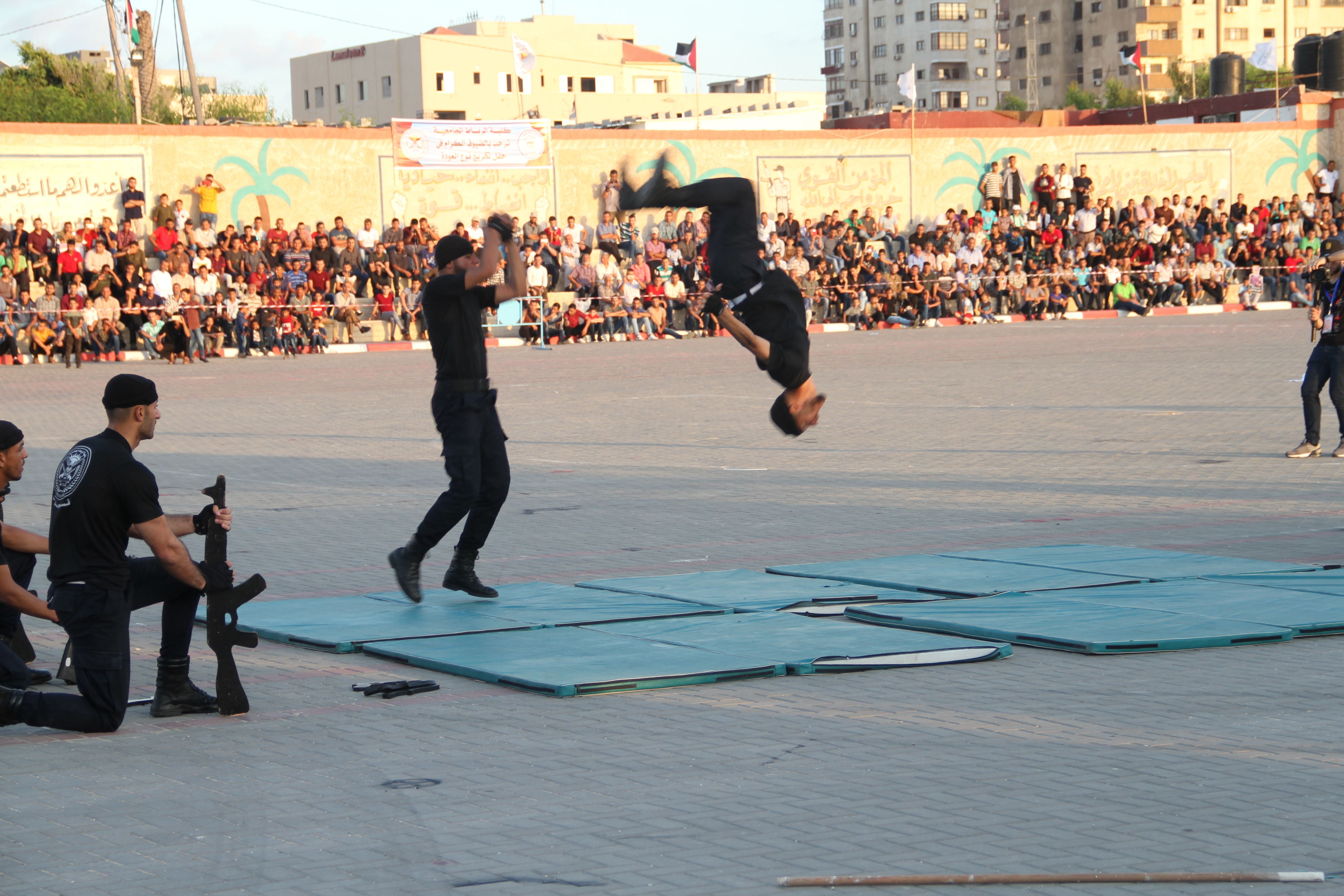 كلية الرباط تُخرّج 54 ضابطاً ضمن فوج "العودة"