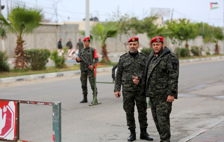 وزارة الداخلية تؤمن وتسهل حركة الجماهير في مسيرات العودة	