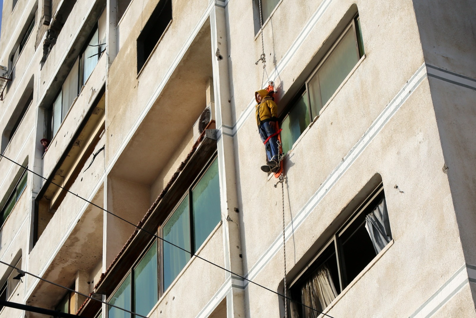 "الدفاع المدني" يعلن تجهيز مَركبة إطفاء محلياً بدعم ماليزي ويُنفّذ مناورة تدريبية بمناسبة اليوم العالمي