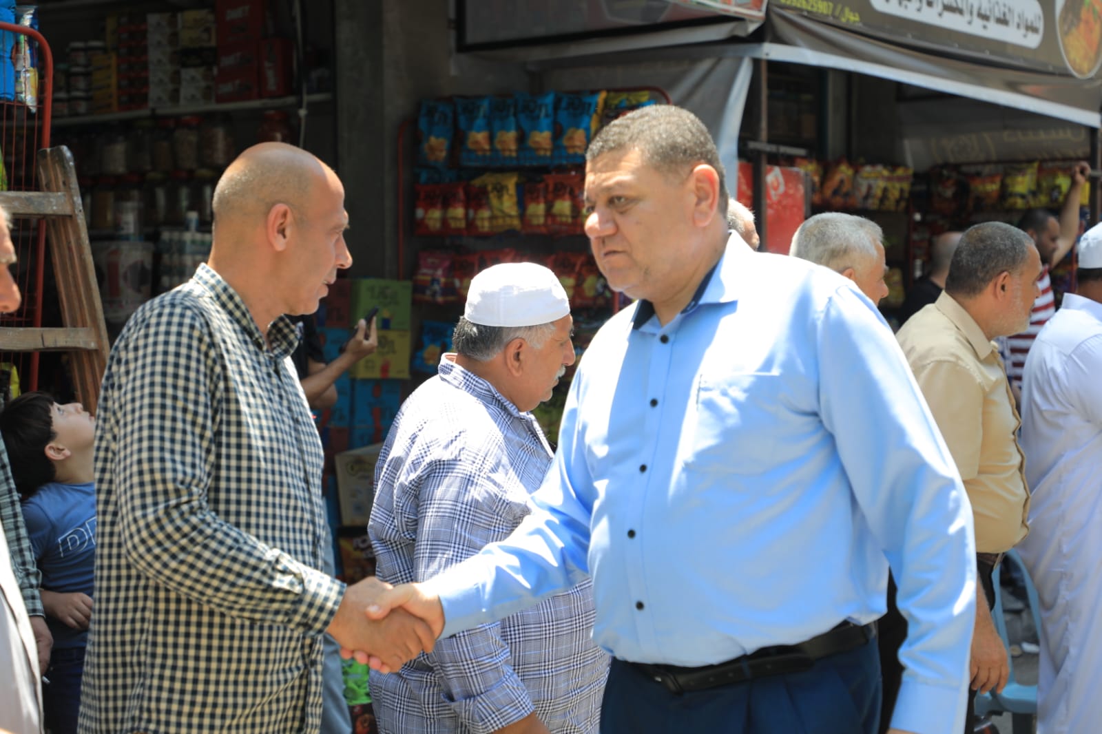 "قيادة الداخلية" تشارك في بيت عزاء شهيد الواجب ملازم "خالد محمد مصلح"