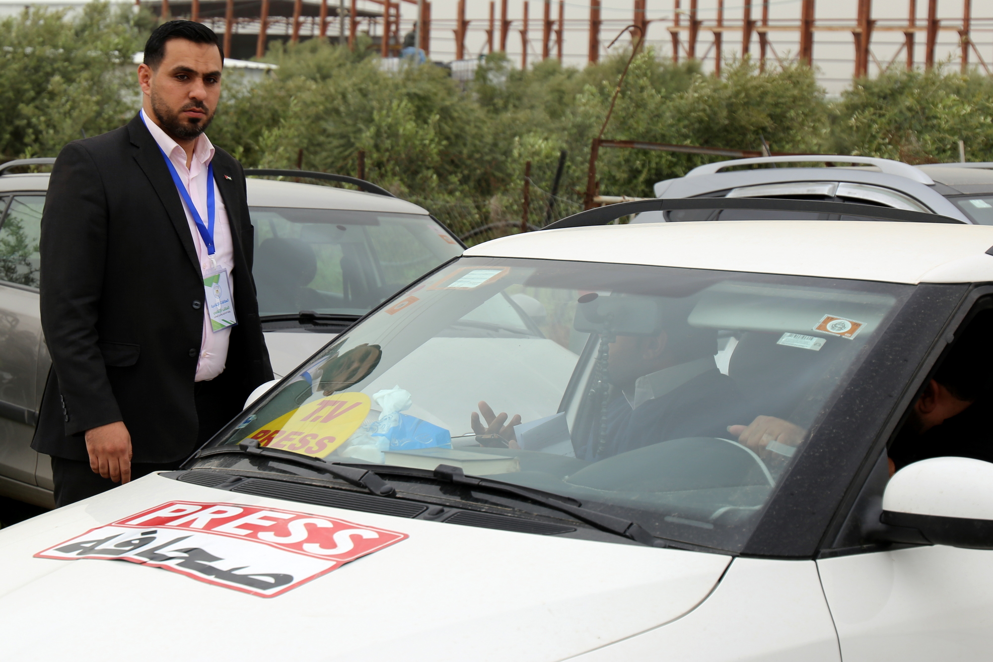 أجهزة الداخلية تُساند جماهير شعبنا المشاركة في مليونية الأرض والعودة