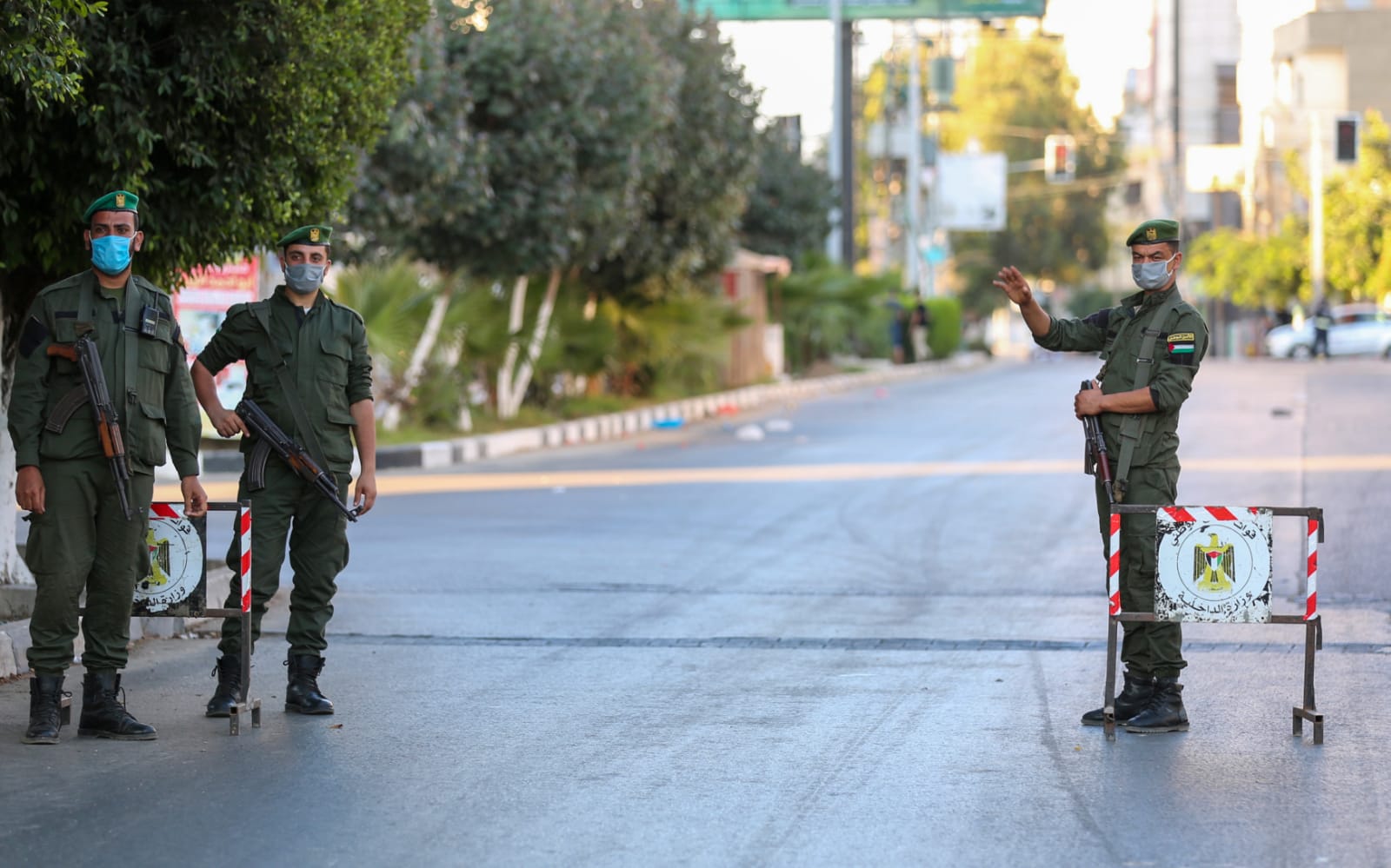 سريان قرار حظر التجوال في محافظات غزة لليوم الثالث
