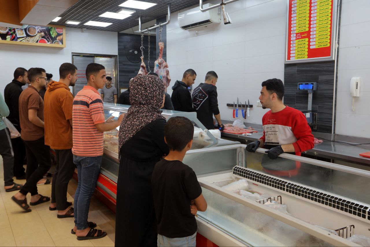 سير الحياة اليومية واستقرار الجبهة الداخلية في غزة في اليوم الرابع للعدوان الإسرائيلي