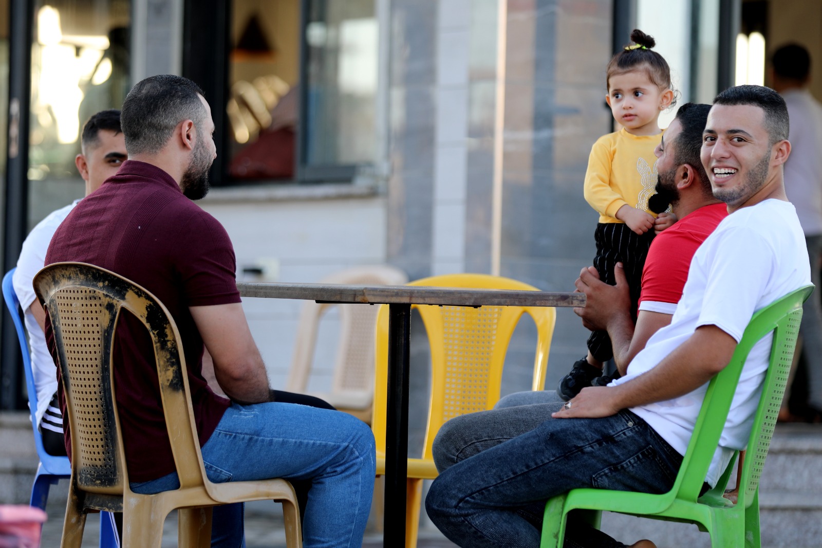 صور من قضاء المواطنين في غزة الإجازة الأسبوعية 