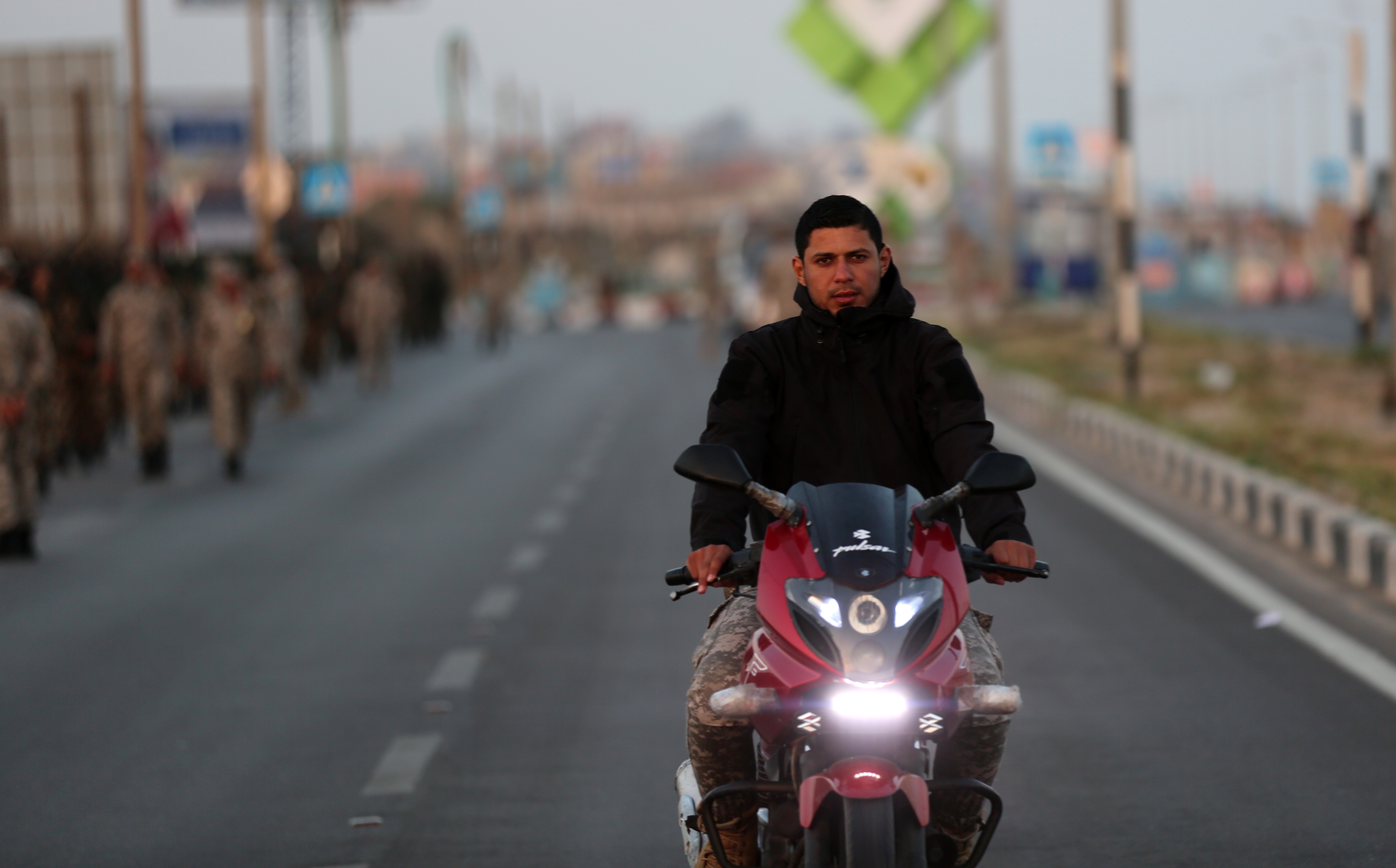 تخييم مغلق لدورتي قادة السرايا وتأهيل الضباط  بالأمن الوطني
