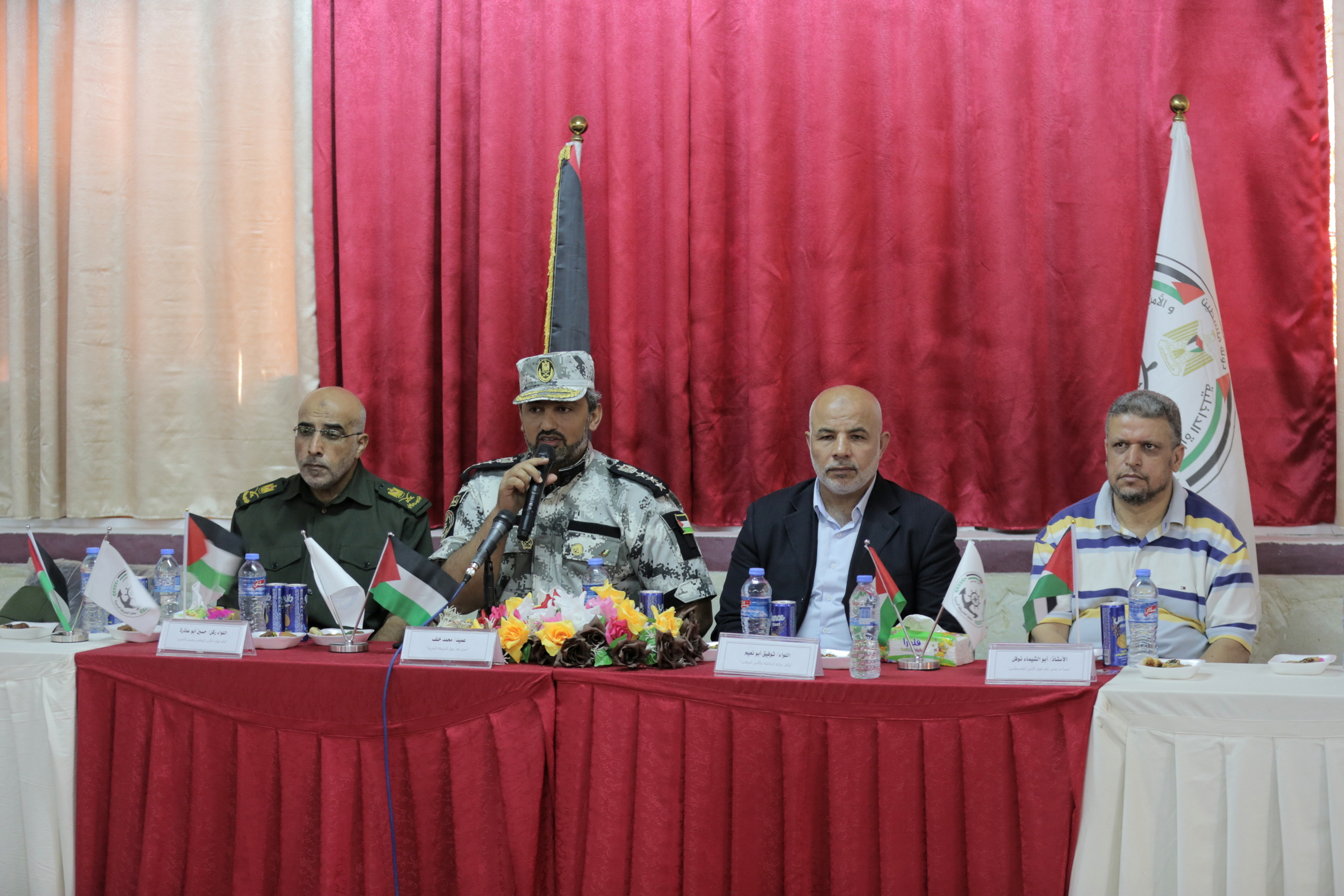 جهاز الشرطة البحرية يفتتح قاعة ومسبحاً تدريبياً