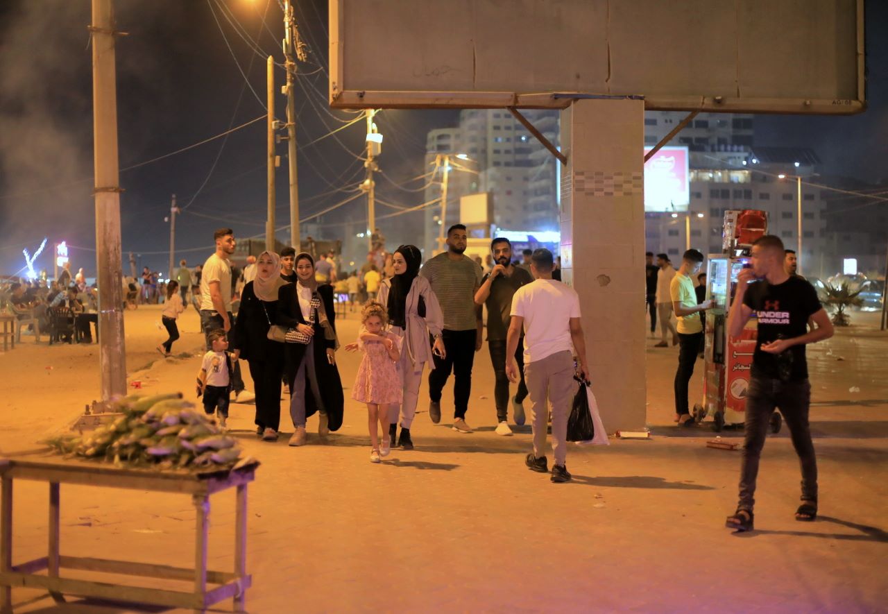 قضاء المواطنين في غزة إجازة عيد الأضحى المبارك