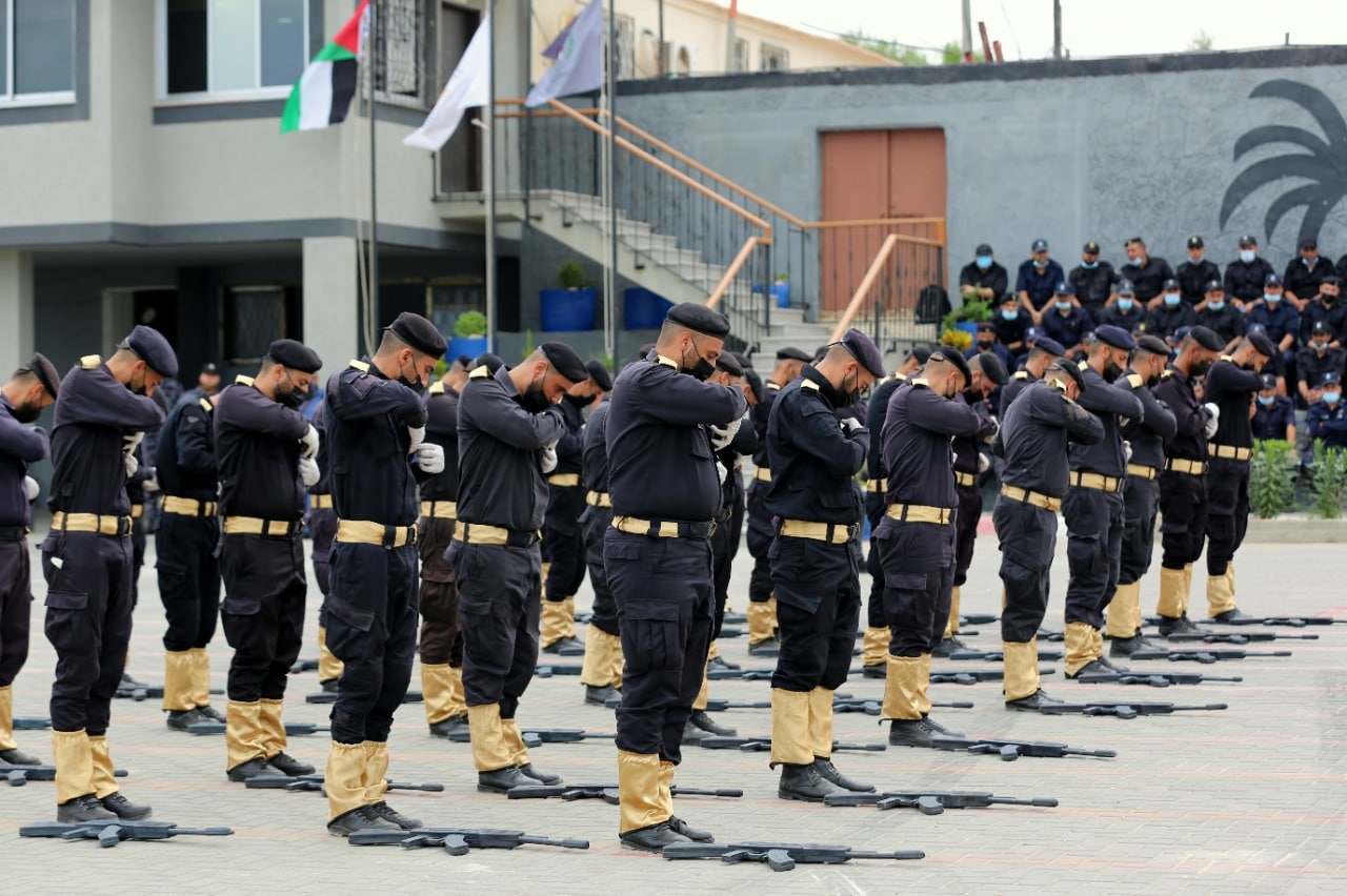 "مديرية التدريب" تُخرج دورتَي صف الضباط 27 والتأسيسية 35