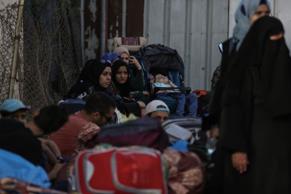 مغادرة حجاج المكرمة السعودية والحالات الإنسانية عبر معبر رفح (الأحد 27 أغسطس 2017)