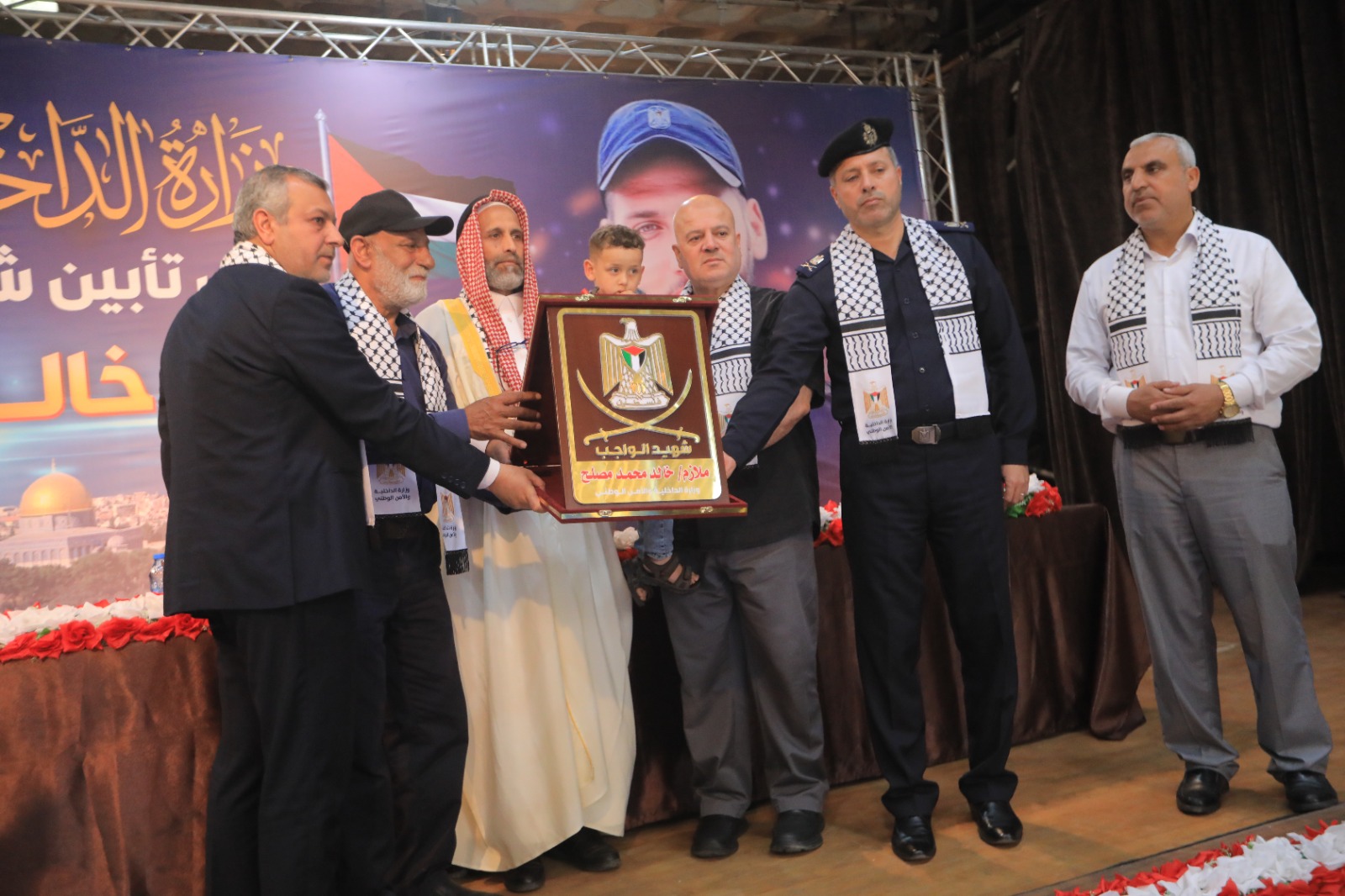 الداخلية تؤبن شهيد الواجب ملازم خالد محمد مصلح
