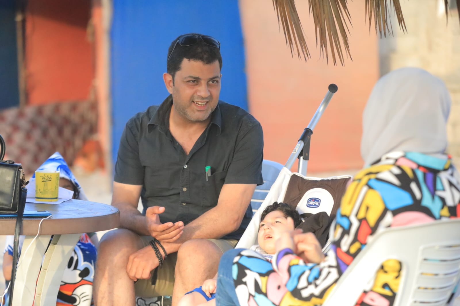 أجواء اصطياف المواطنين على شاطئ البحر وسط قطاع غزة