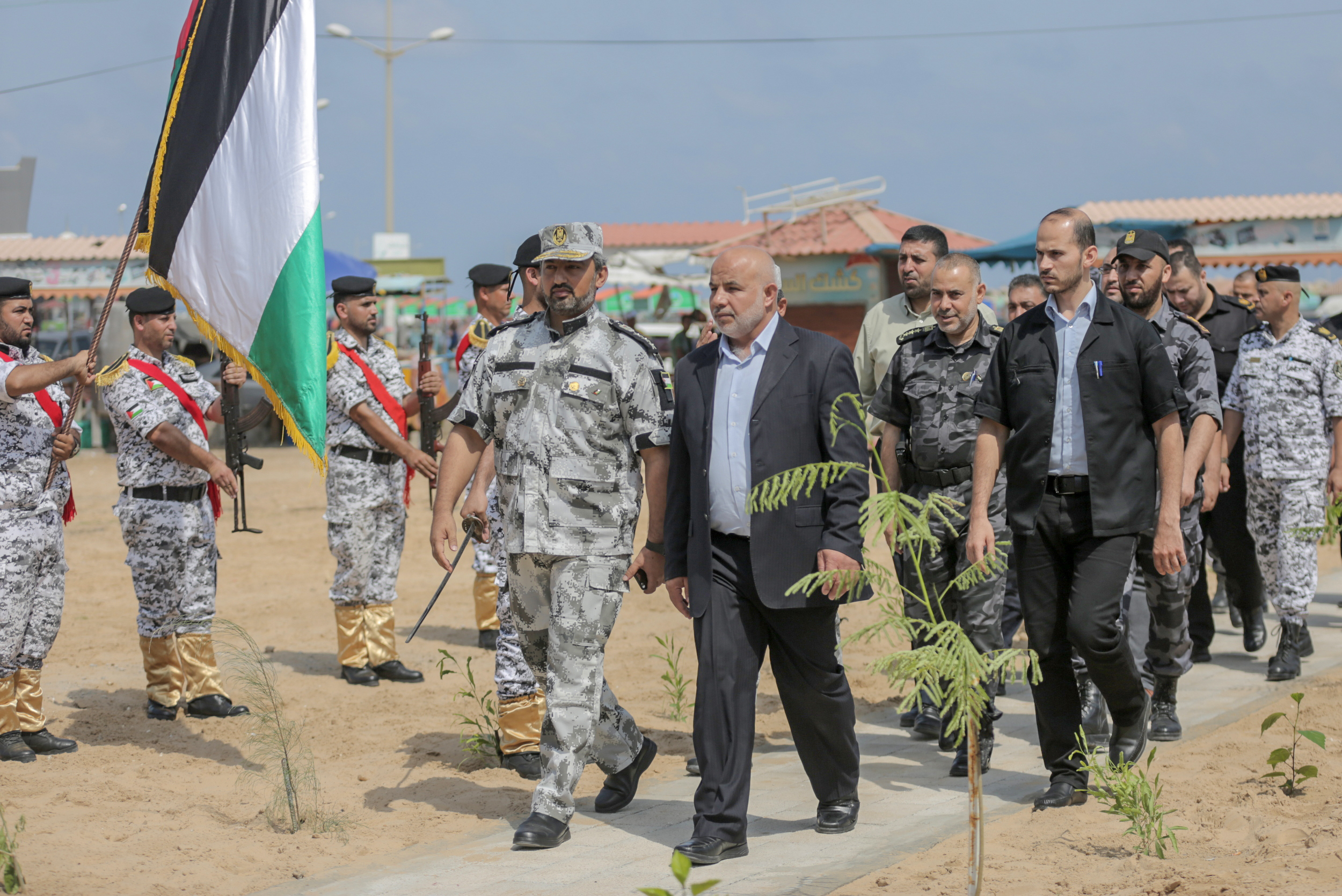 جهاز الشرطة البحرية يفتتح قاعة ومسبحاً تدريبياً