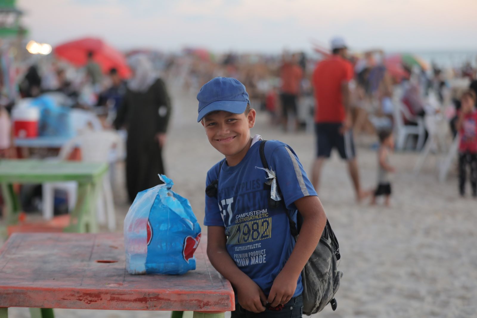 أجواء اصطياف المواطنين في غزة على شاطئ البحر والشريط الساحلي وعمل أجهزة وزارة الداخلية في تهيئة الأجواء الملائمة