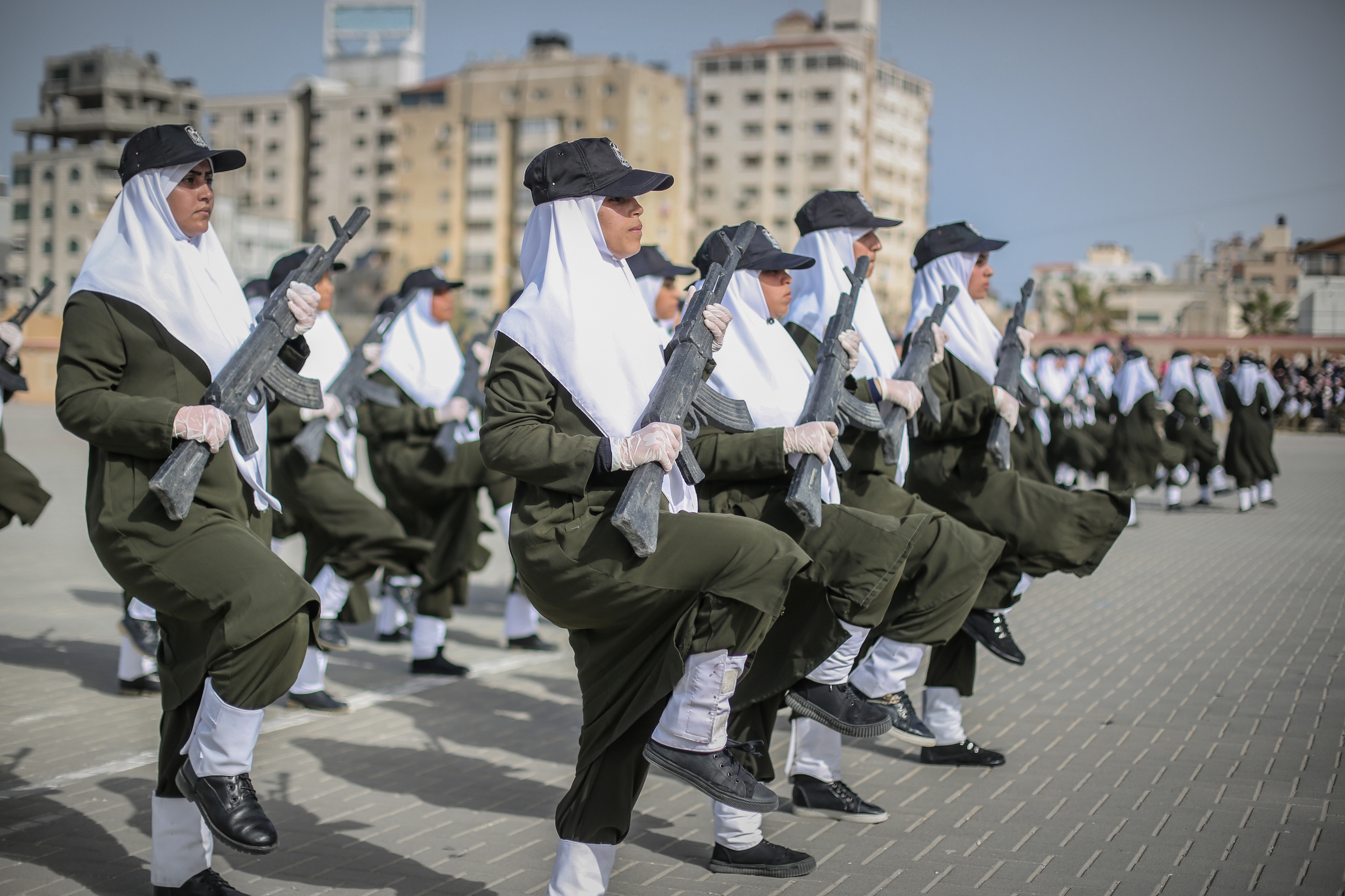 حفل تخريج الدورة التأسيسية الـ (29 نساء) بالمديرية العامة للتدريب