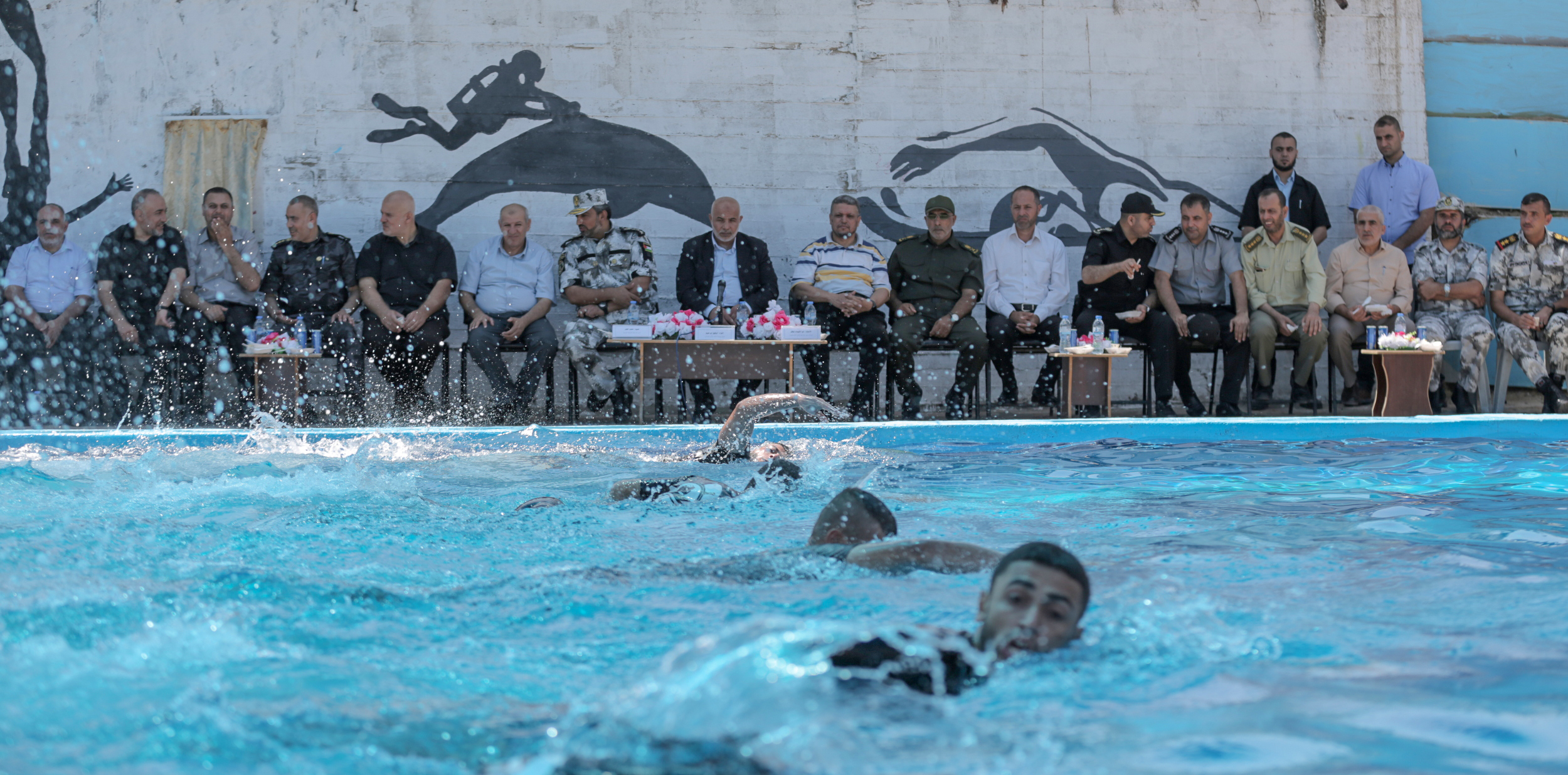 جهاز الشرطة البحرية يفتتح قاعة ومسبحاً تدريبياً