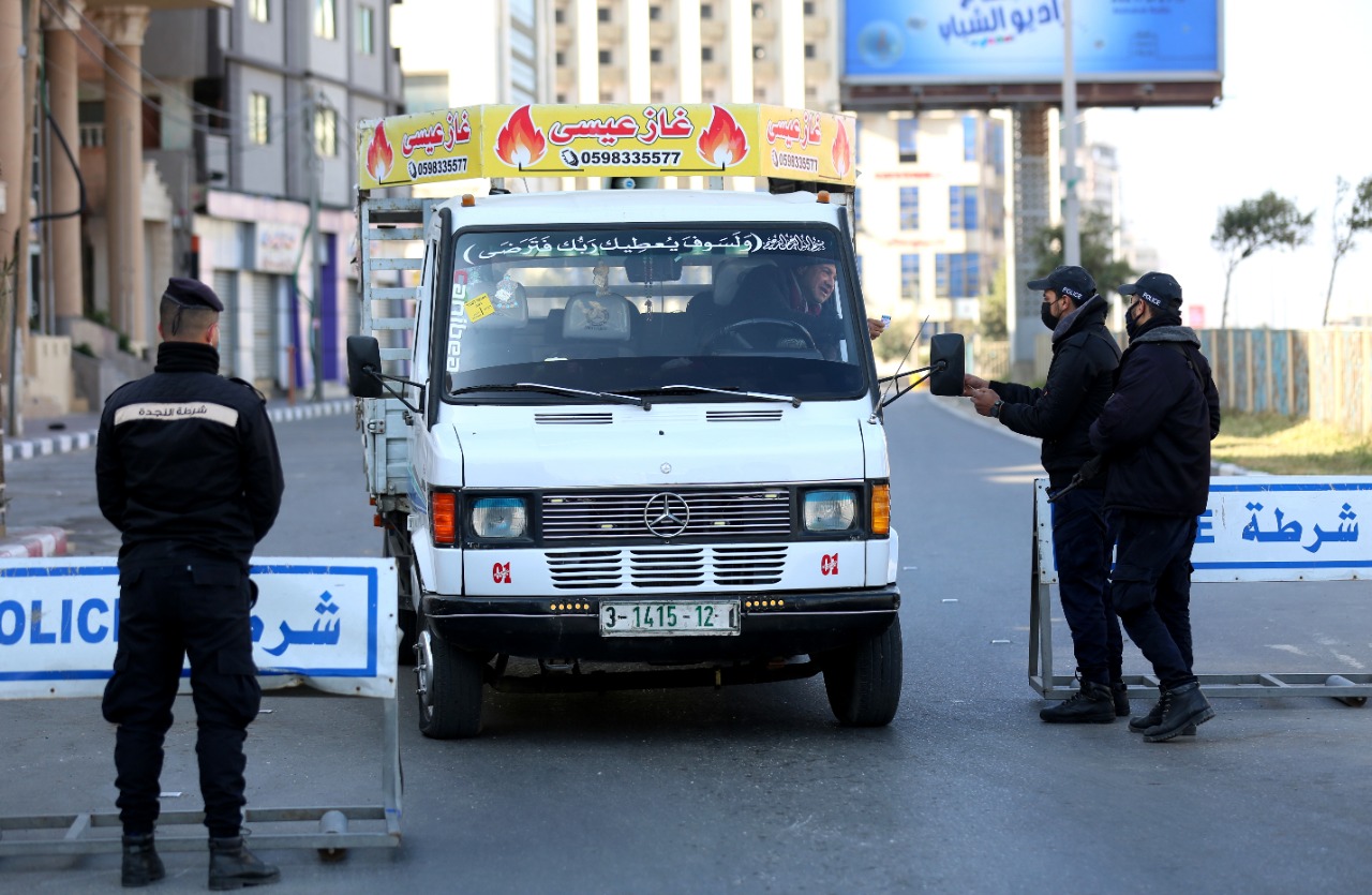 سريان قرار منع حركة المركبات يومي الجمعة والسبت لمواجهة انتشار فيروس كورونا