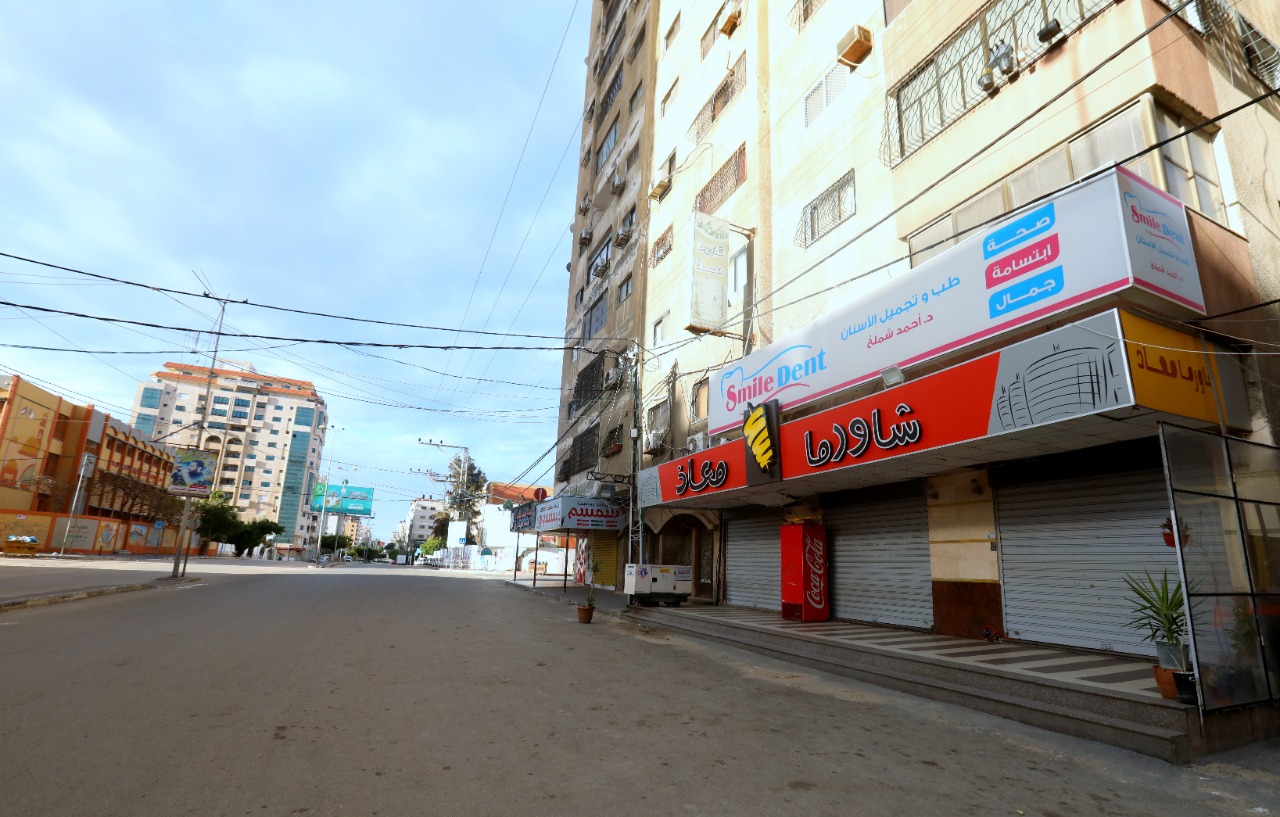 استمرار الإغلاق الكلي للمحال والمنشآت (الجمعة والسبت) للأسبوع الثامن