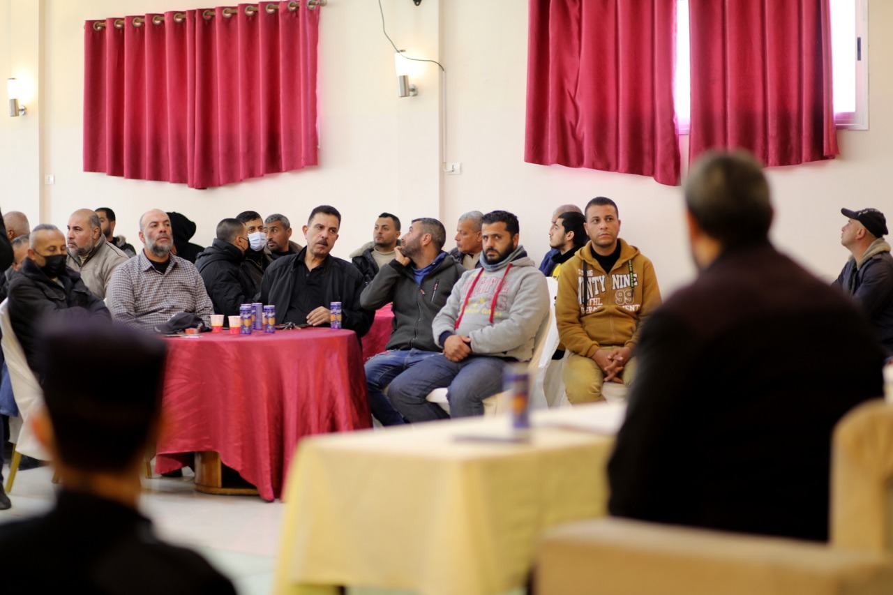 "المواصلات" و"المرور" تعقدان لقاءً مع سائقي الأجرة حول تنظيم "النقل العام"