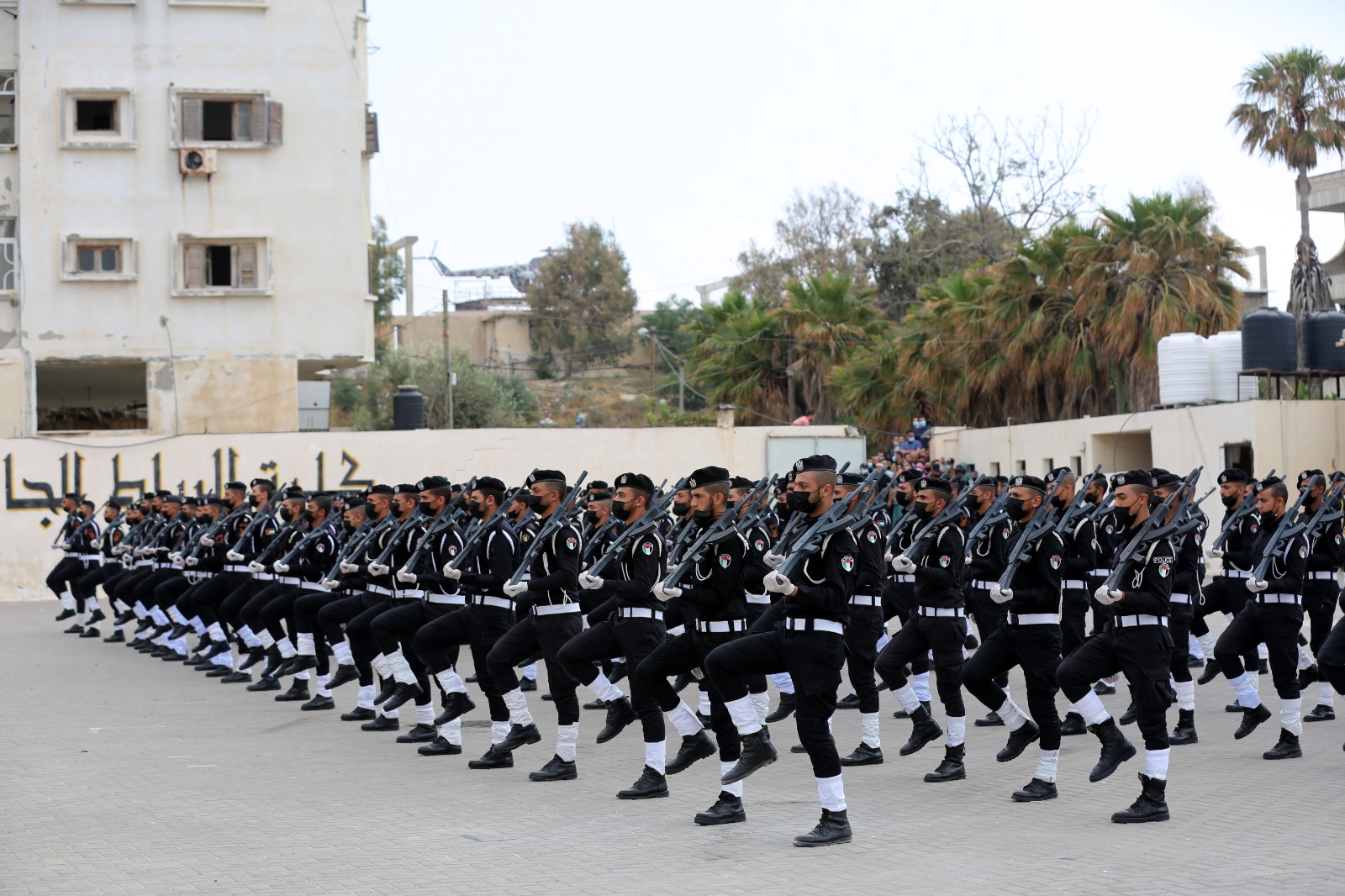 صور.. كلية "الرباط" تُخرج الدفعة التاسعة بكالوريوس "العلوم الشرطية"