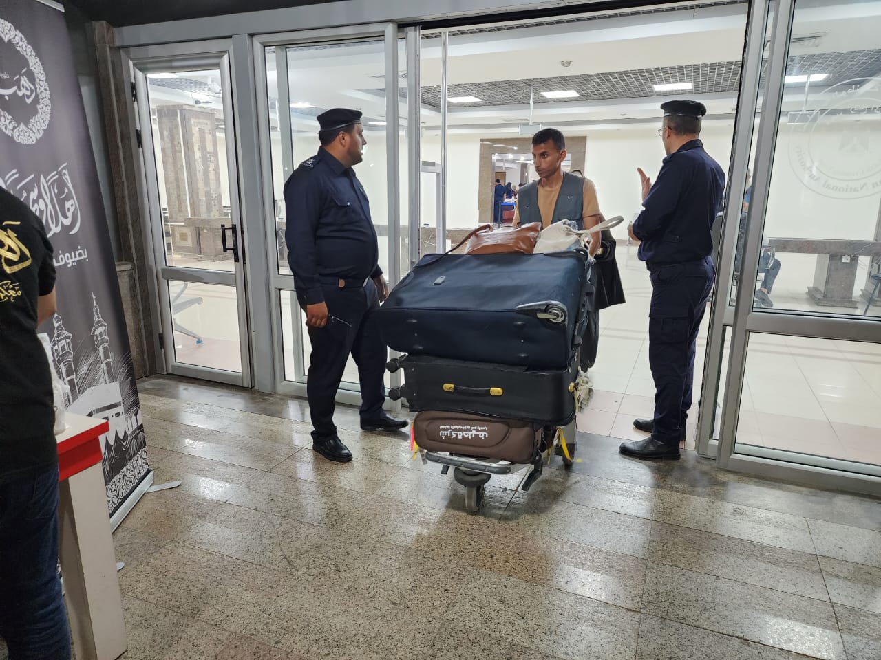 "أطقم المعابر" و"أجهزة الداخلية" تسهل وصول حجاج غزة لعام 1444 هـ