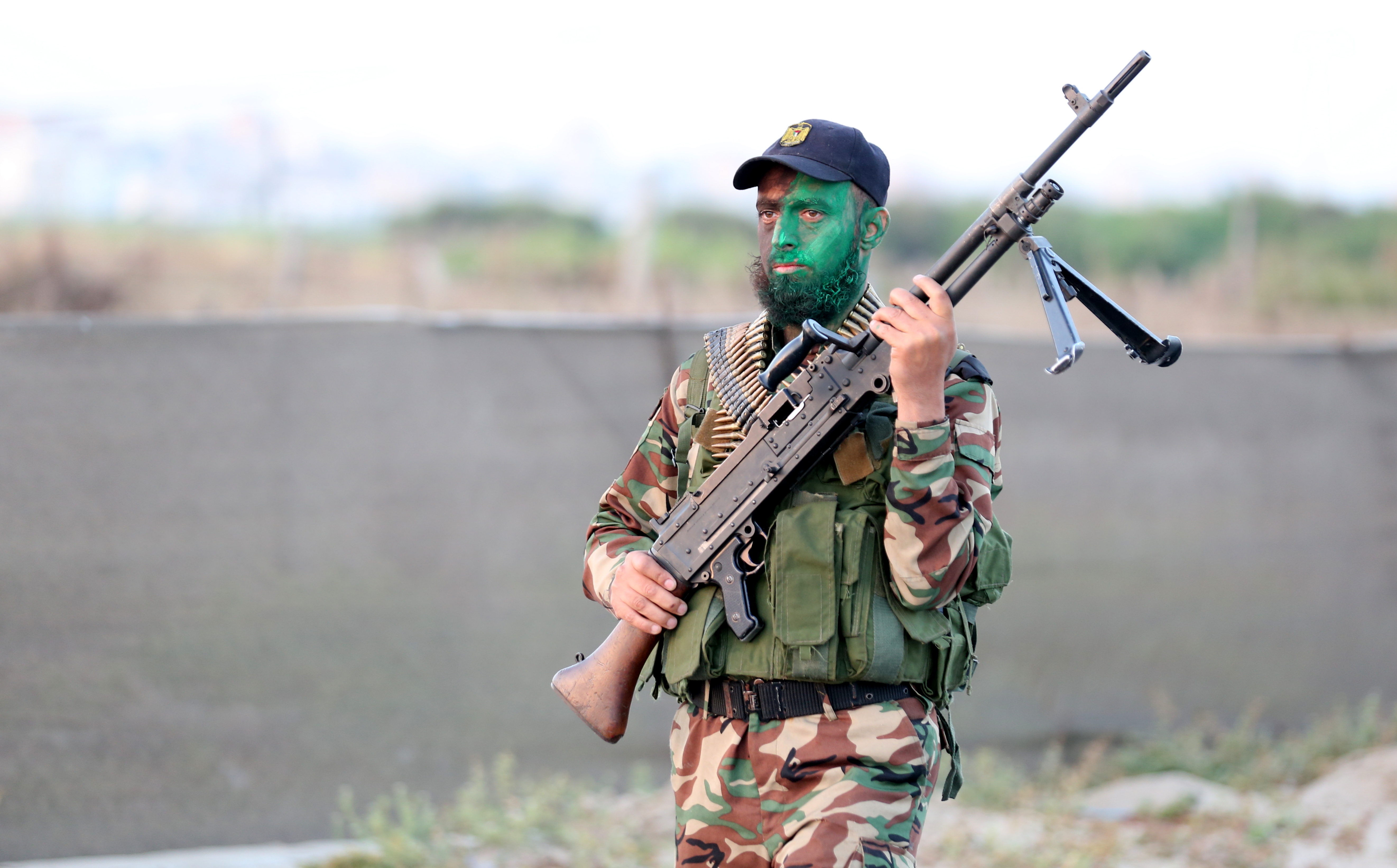 تخييم مغلق لدورتي قادة السرايا وتأهيل الضباط  بالأمن الوطني