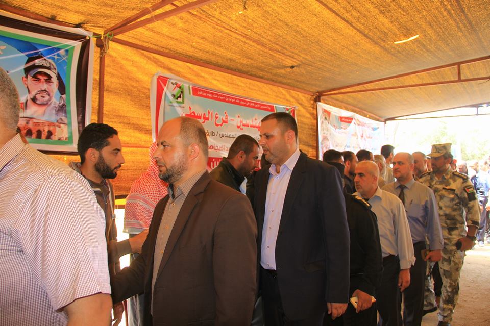 قيادة "الداخلية" تقدم واجب العزاء لذوي شهداء المقاومة بالمحافظة الوسطى