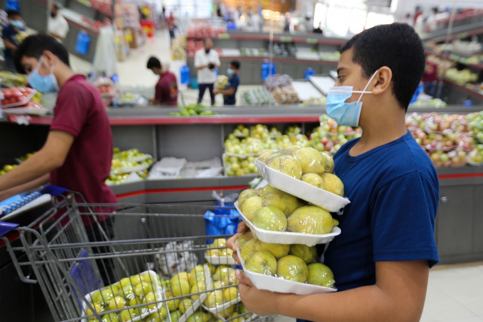 فتح المولات التجارية جزئياً في المناطق التي تشهد تخفيفاً للإجراءات