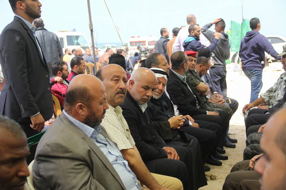 قيادة "الداخلية" تقدم واجب العزاء لذوي شهداء المقاومة بالمحافظة الوسطى