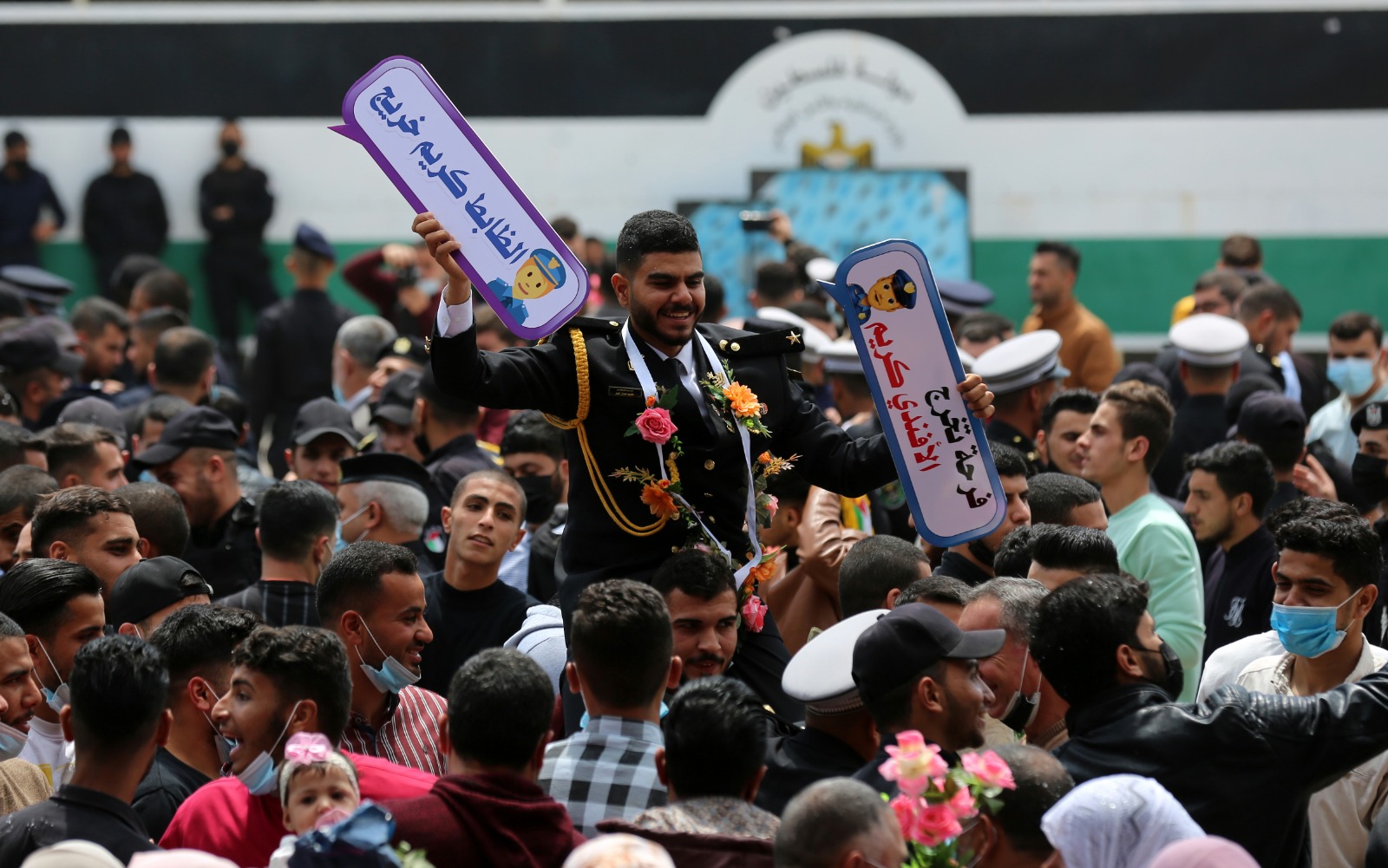 صور.. كلية "الرباط" تُخرج الدفعة التاسعة بكالوريوس "العلوم الشرطية"