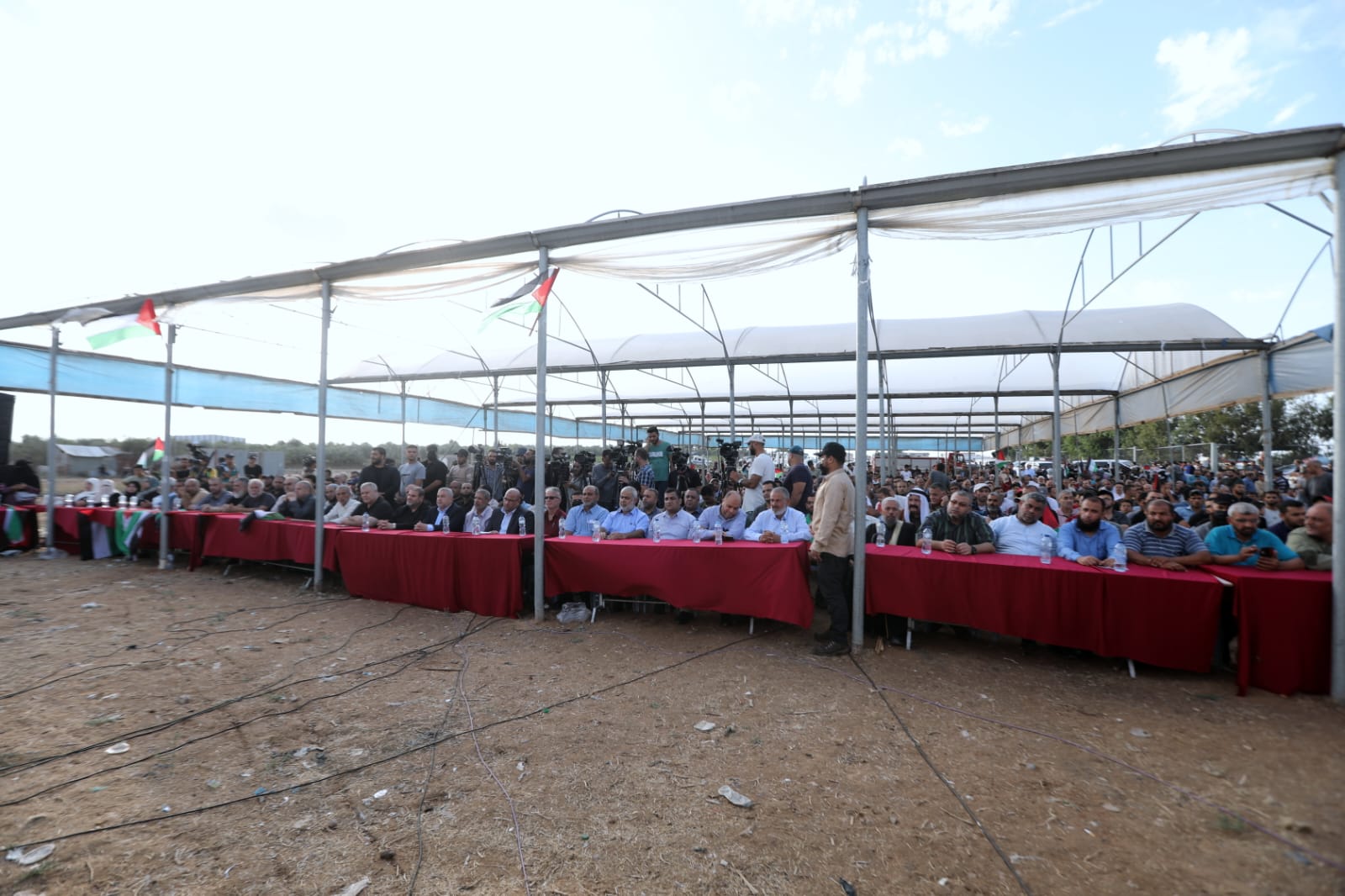 "أجهزة الداخلية" تساند المشاركين بالمهرجان الخطابي شرق غزة