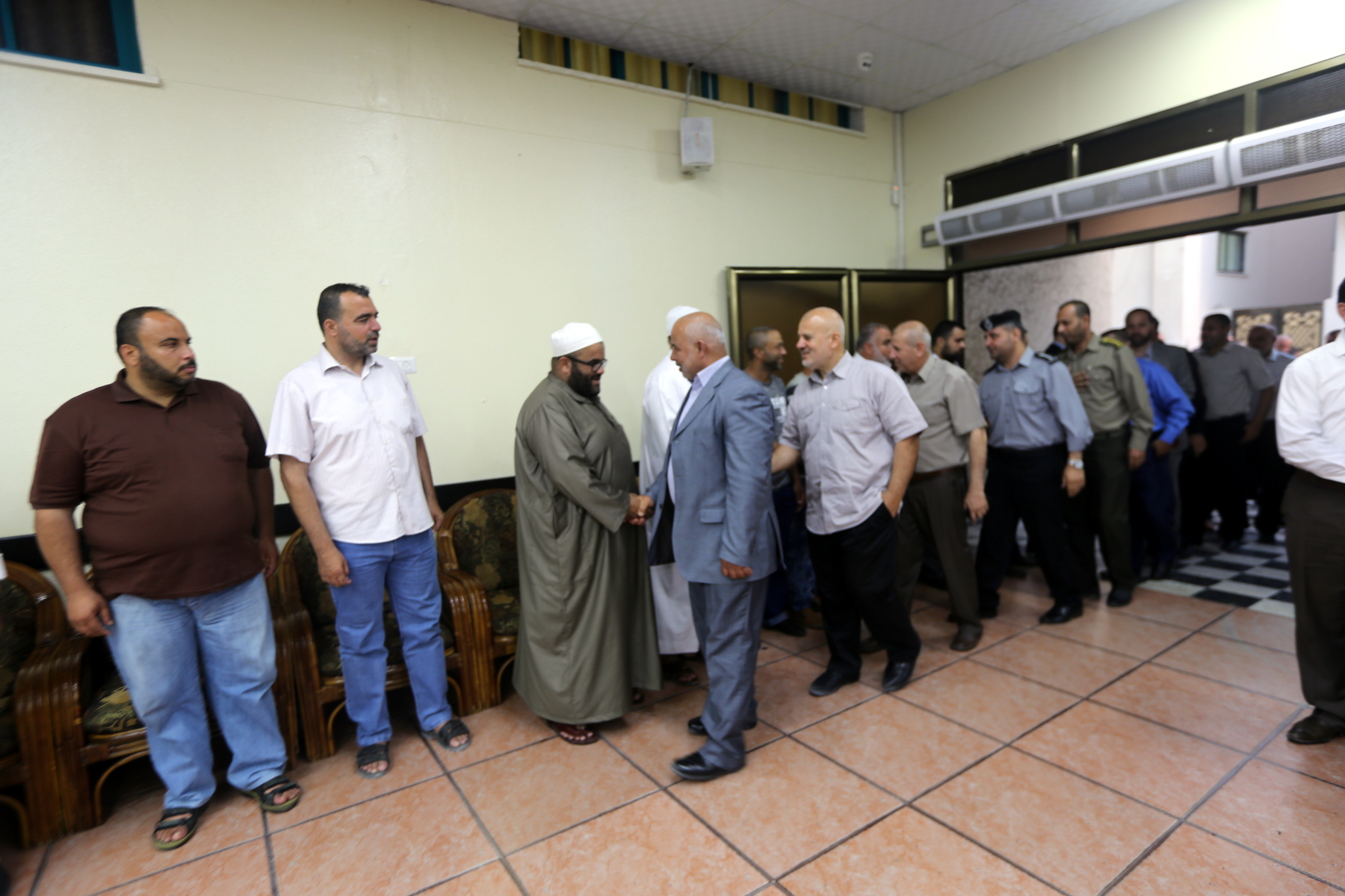 قيادة الداخلية تستقبل معايدة الأجهزة الأمنية والإدارات المركزية