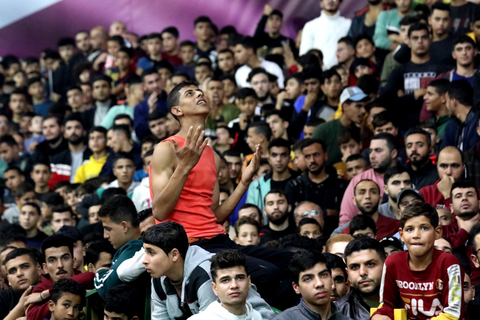 أجواء متابعة المواطنين بغزة مباراة منتخب المغرب في كأس العالم بقطر والاحتفال بتأهله التاريخي لنصف نهائي البطولة