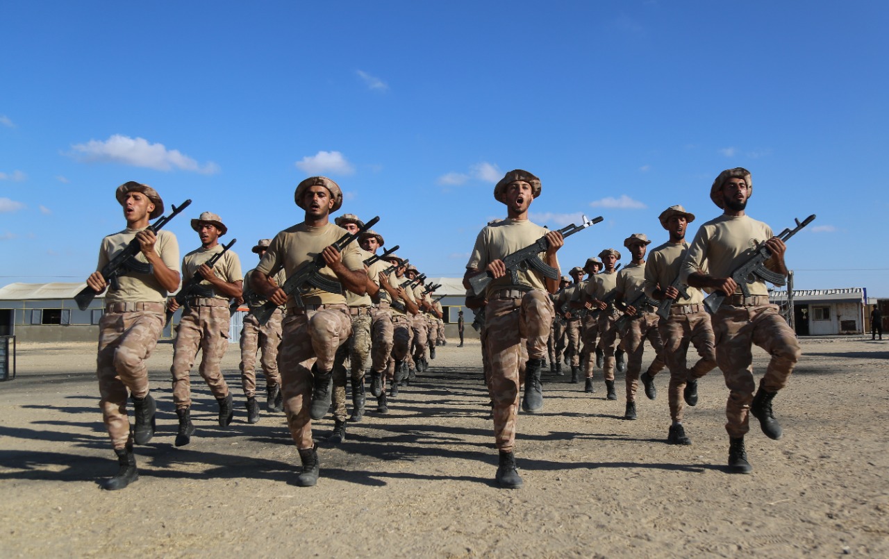تدريبات دورة "الصاعقة" لطلبة كلية الرباط الجامعية في المعسكر التدريبي المغلق بخانيونس